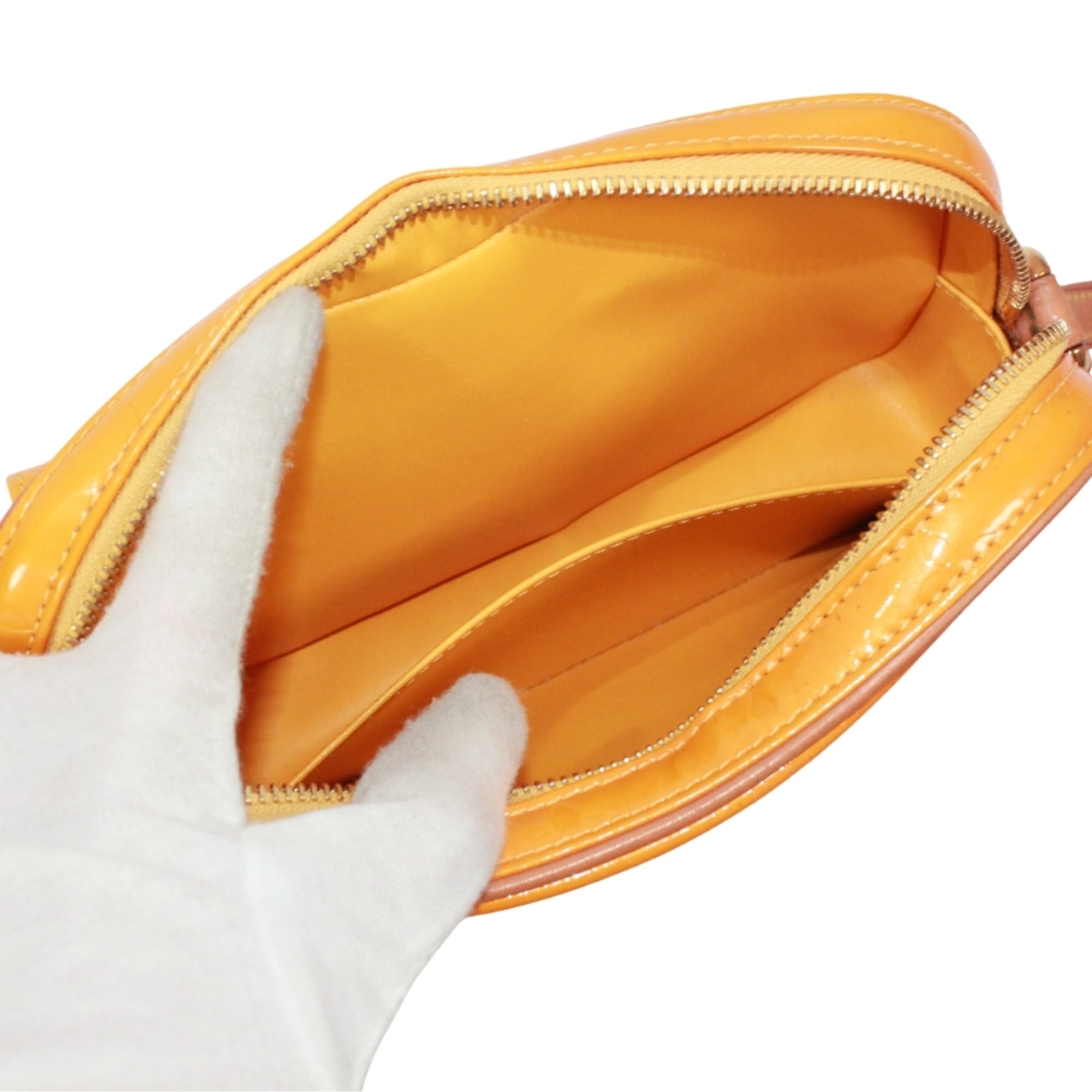 Louis Vuitton Jaune Monogram Vernis Shoulder Bag (Pre-Owned)