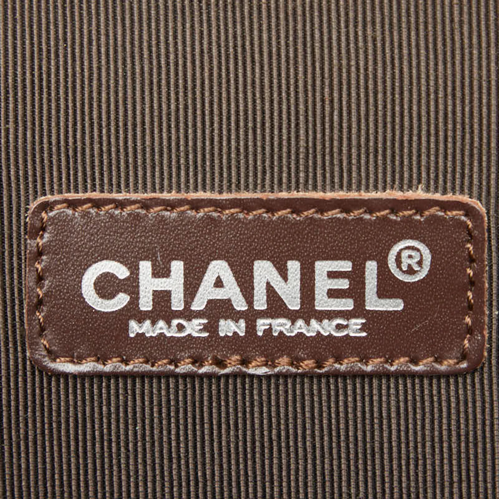Chanel Brown Leather Pouch Tote Bag (Pre-Owned)