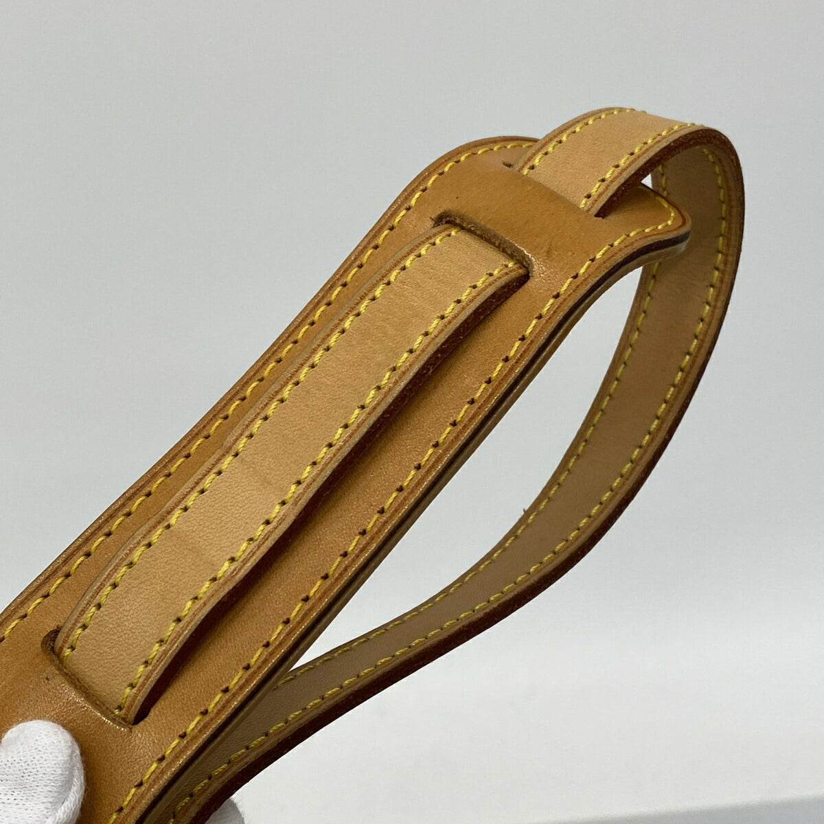 Louis Vuitton Brown Shoulder Bag (Pre-Owned)