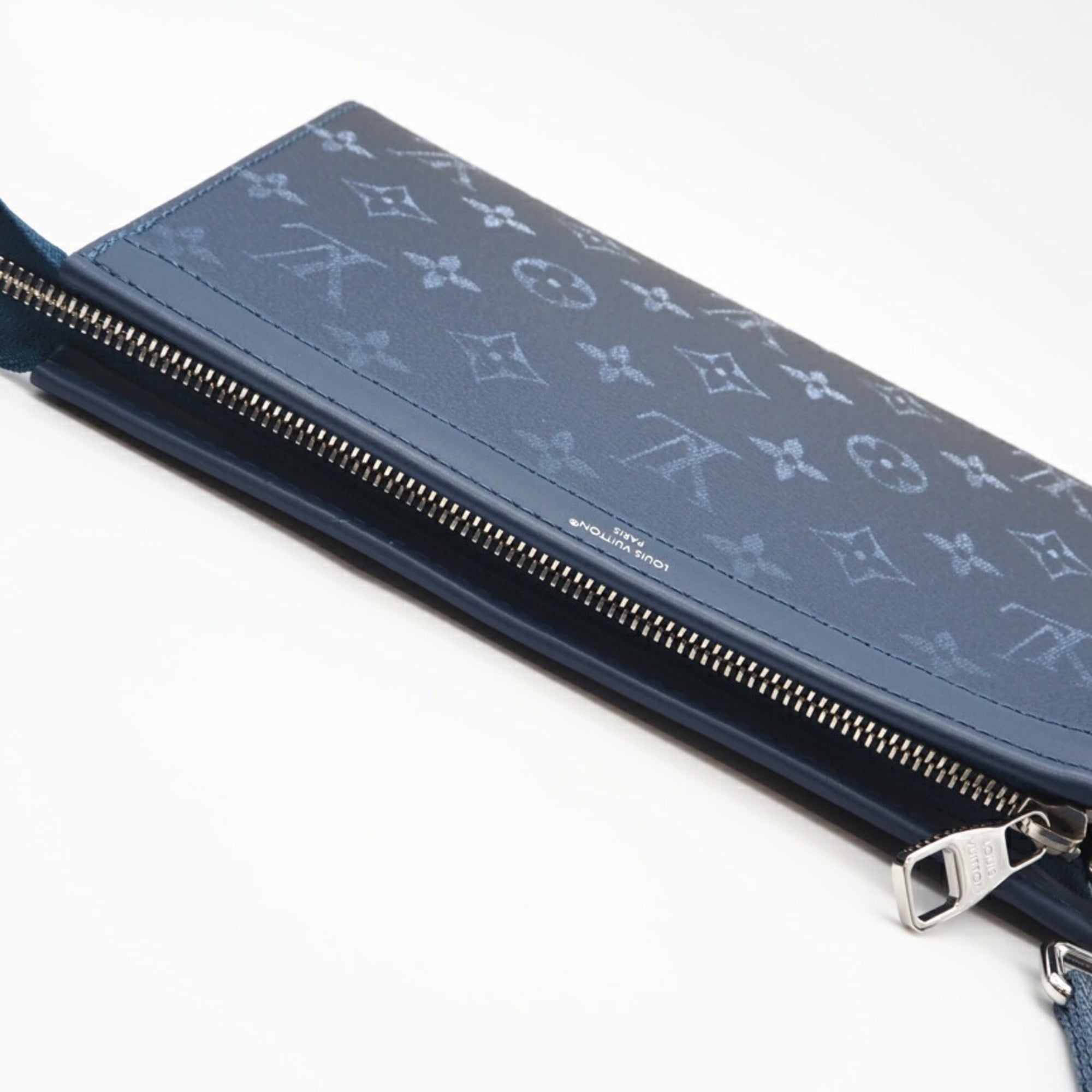 Louis Vuitton Blue Navy Coated Canvas Shoulder Bag (Pre-Owned)