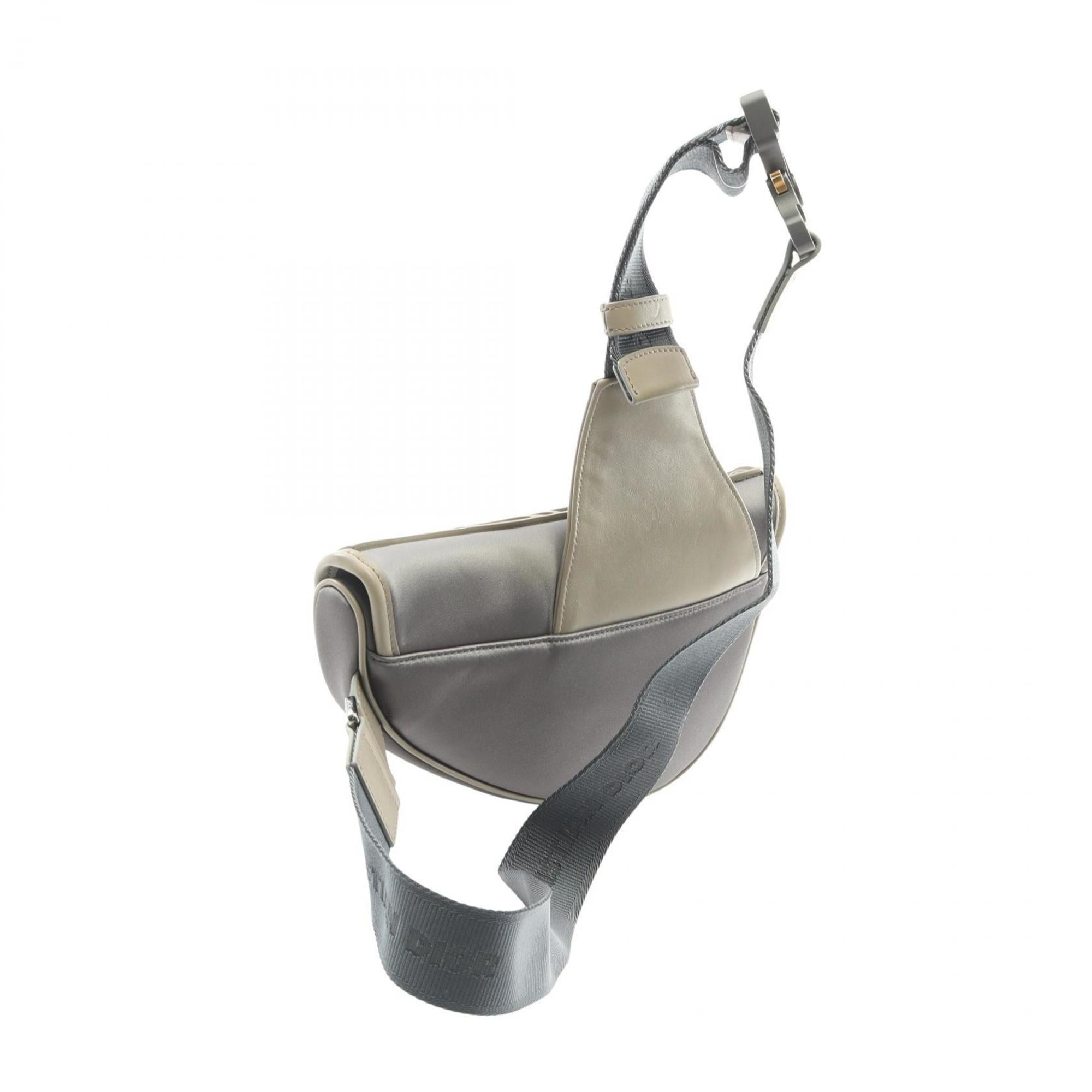Christian Dior Beige Gray Nylon Leather Rubber Fanny Pack Handbag Saddle Bag (Pre-Owned)