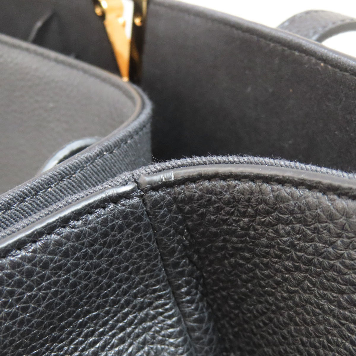 Versace Black Leather Tote Bag (Pre-Owned)