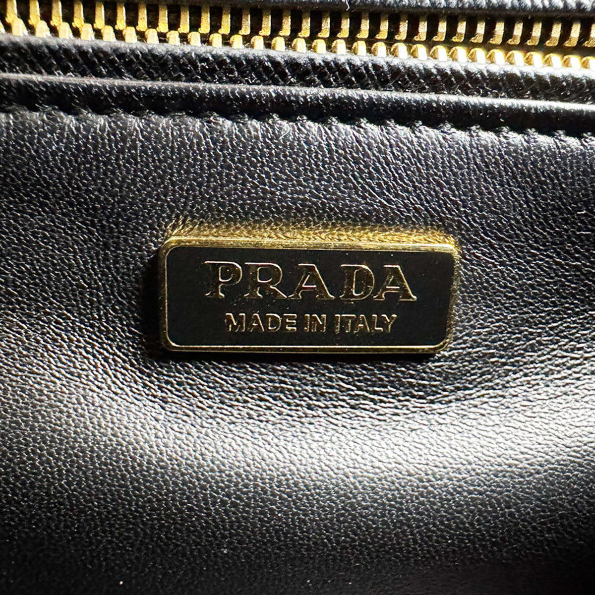 Prada Black Multi-Color Patent Leather Leather Handbag Shoulder Bag (Pre-Owned)