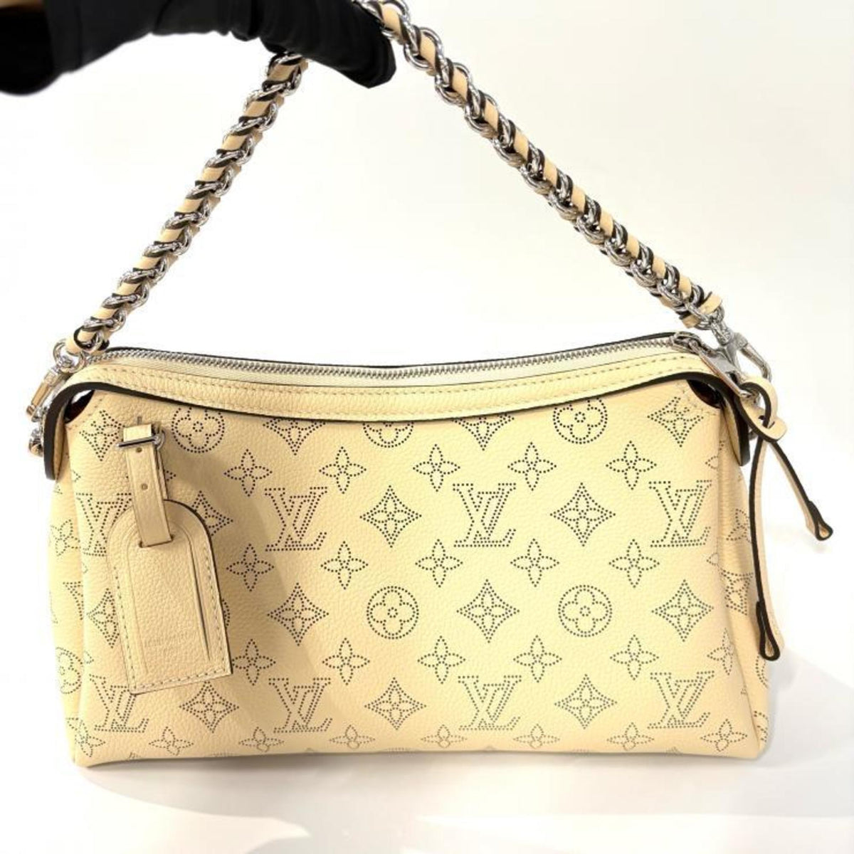 Louis Vuitton Beige Galle Mahina Leather Handbag Shoulder Bag (Pre-Owned)