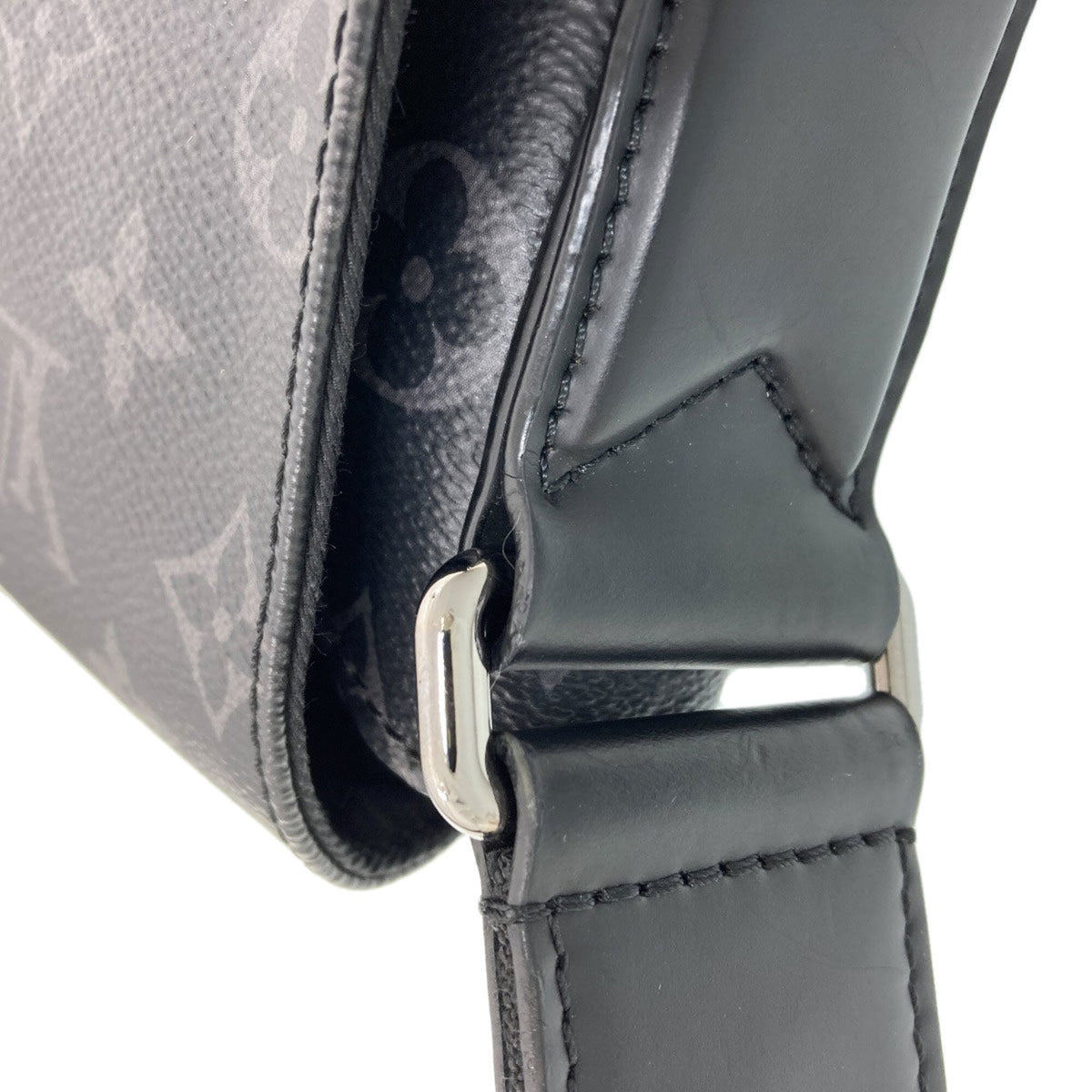 Louis Vuitton Monogram Eclipse Monogram Eclipse Shoulder Bag (Pre-Owned)