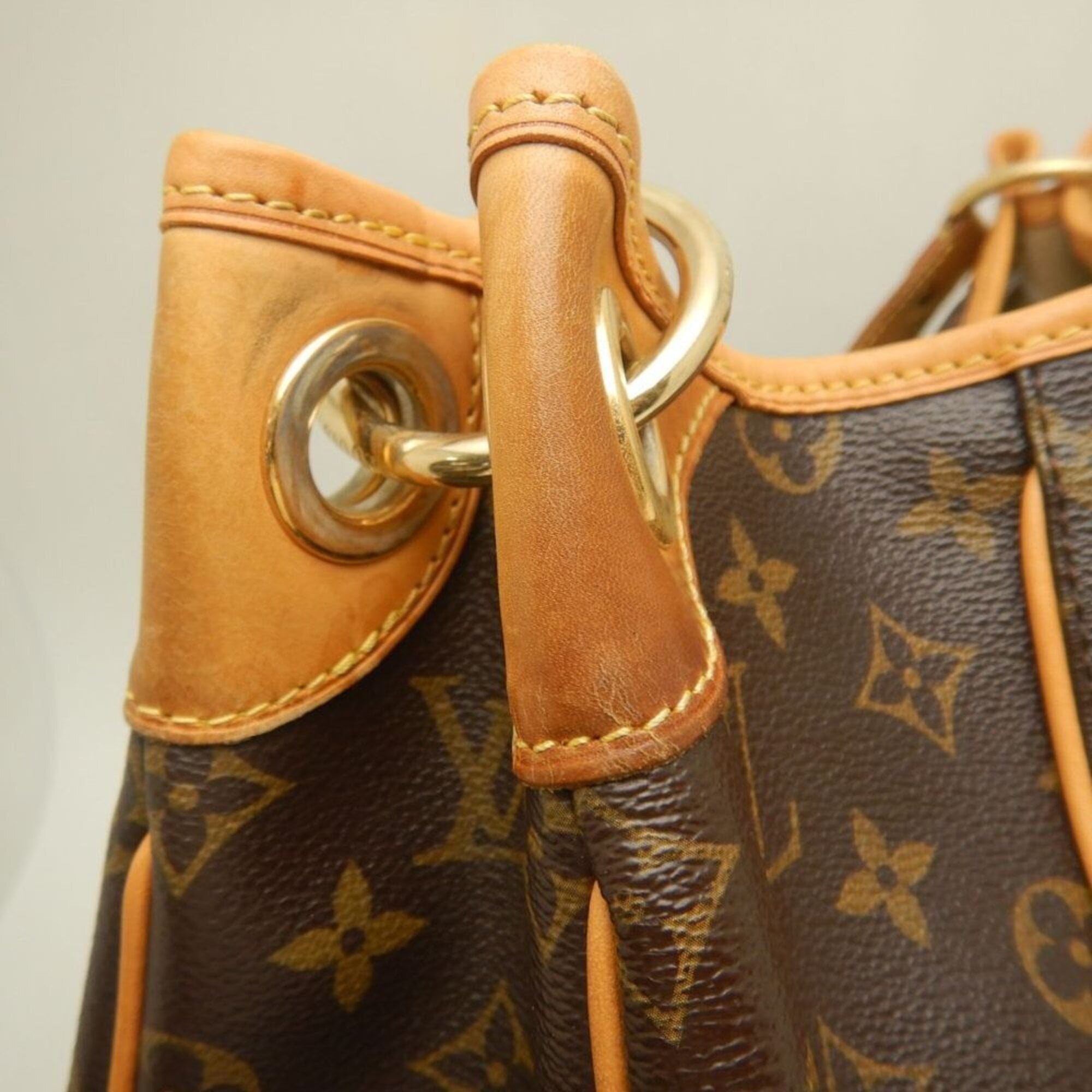 Louis Vuitton Brown Monogram Shoulder Bag (Pre-Owned)