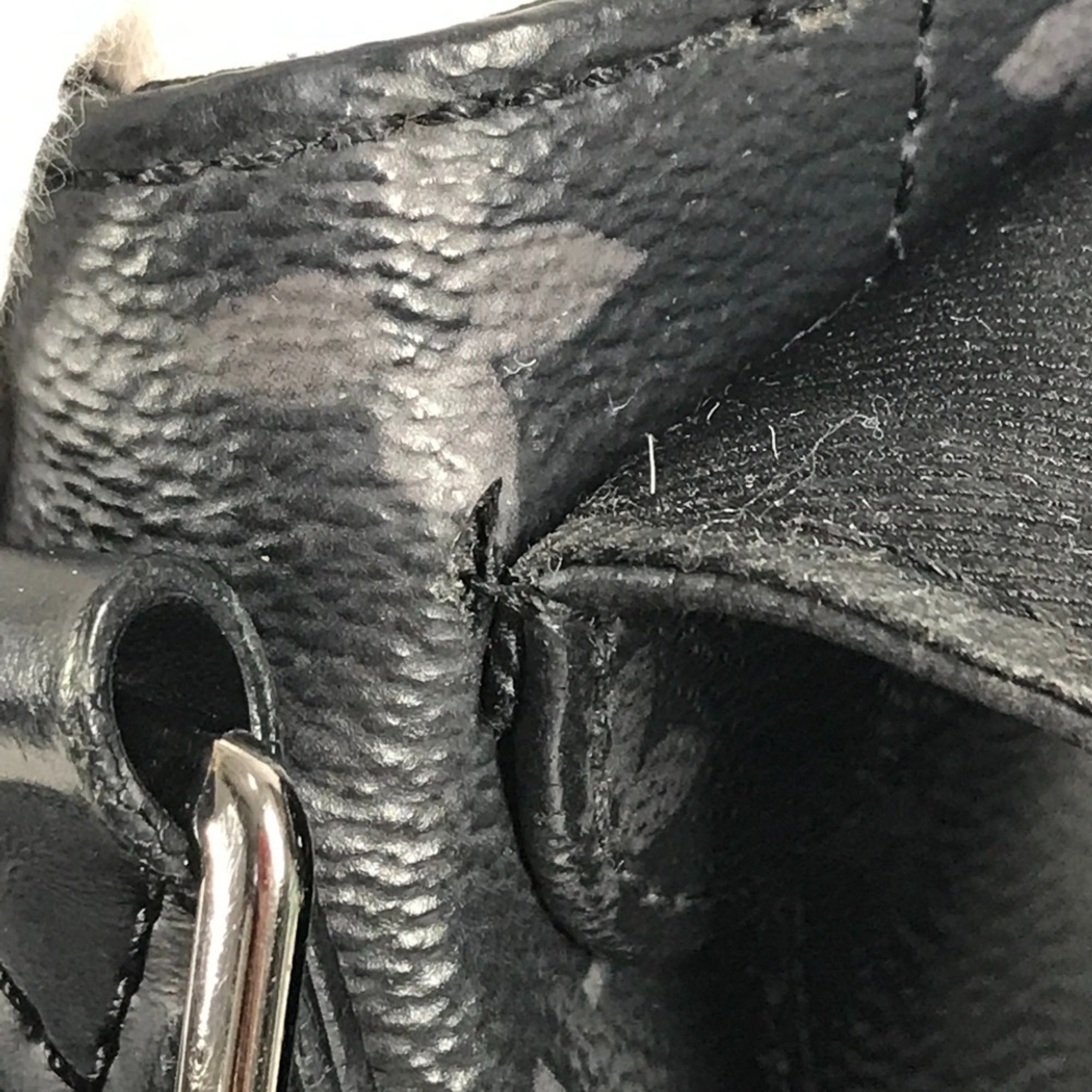 Louis Vuitton Black Monogram Eclipse Monogram Eclipse Messenger Bag Shoulder Bag (Pre-Owned)