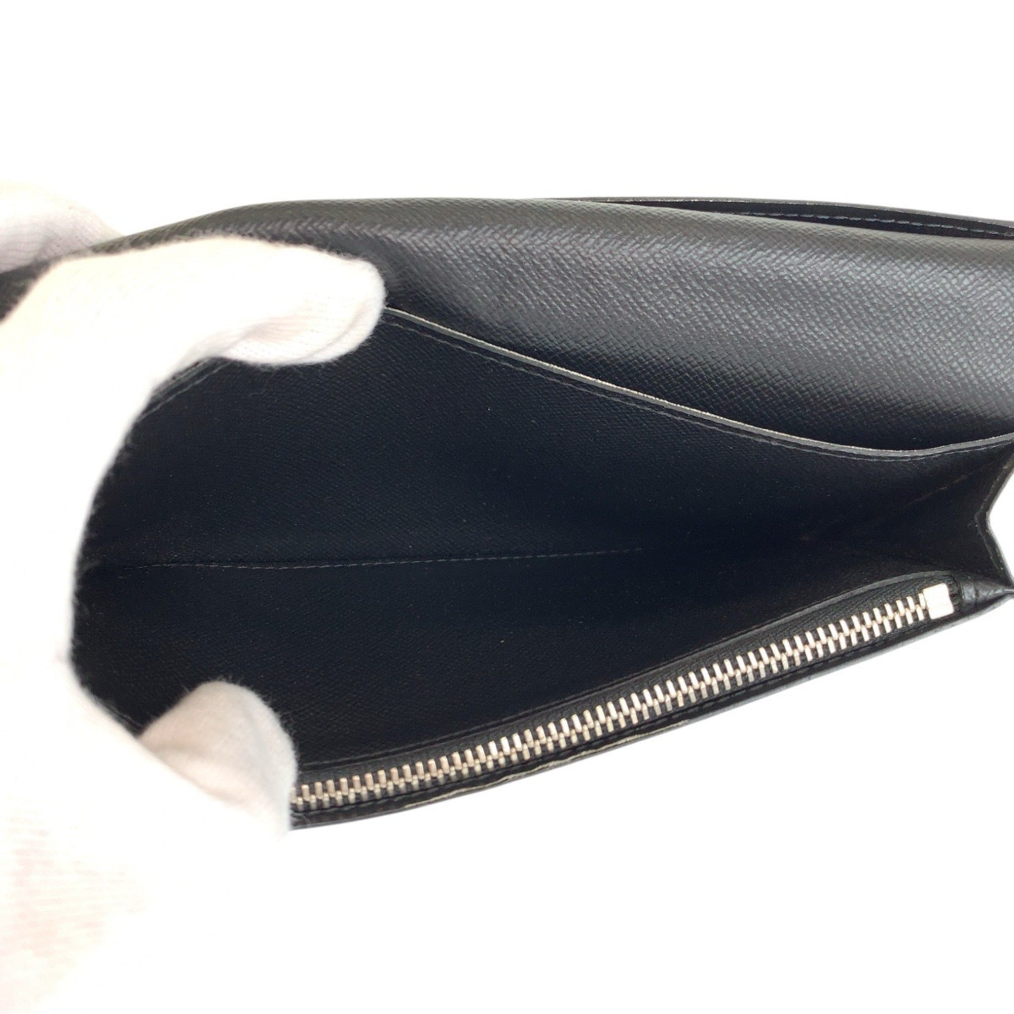 Louis Vuitton Black Noir Taiga Leather Coin Purse/Coin Case (Pre-Owned)