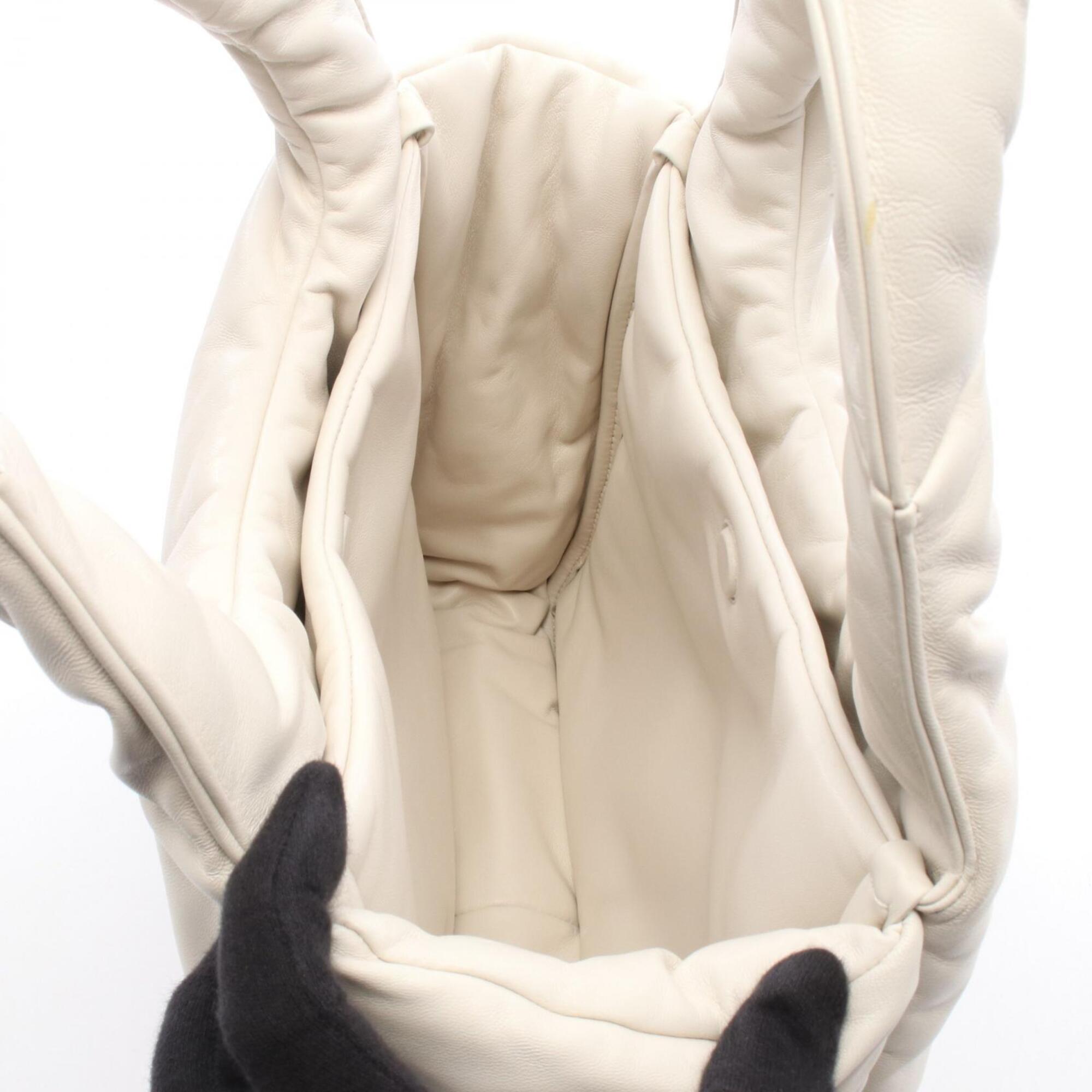 Prada White Leather Handbag Tote Bag (Pre-Owned)