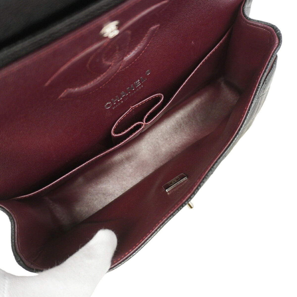 Chanel Black Grained Calfskin Shoulder Bag (Pre-Owned)