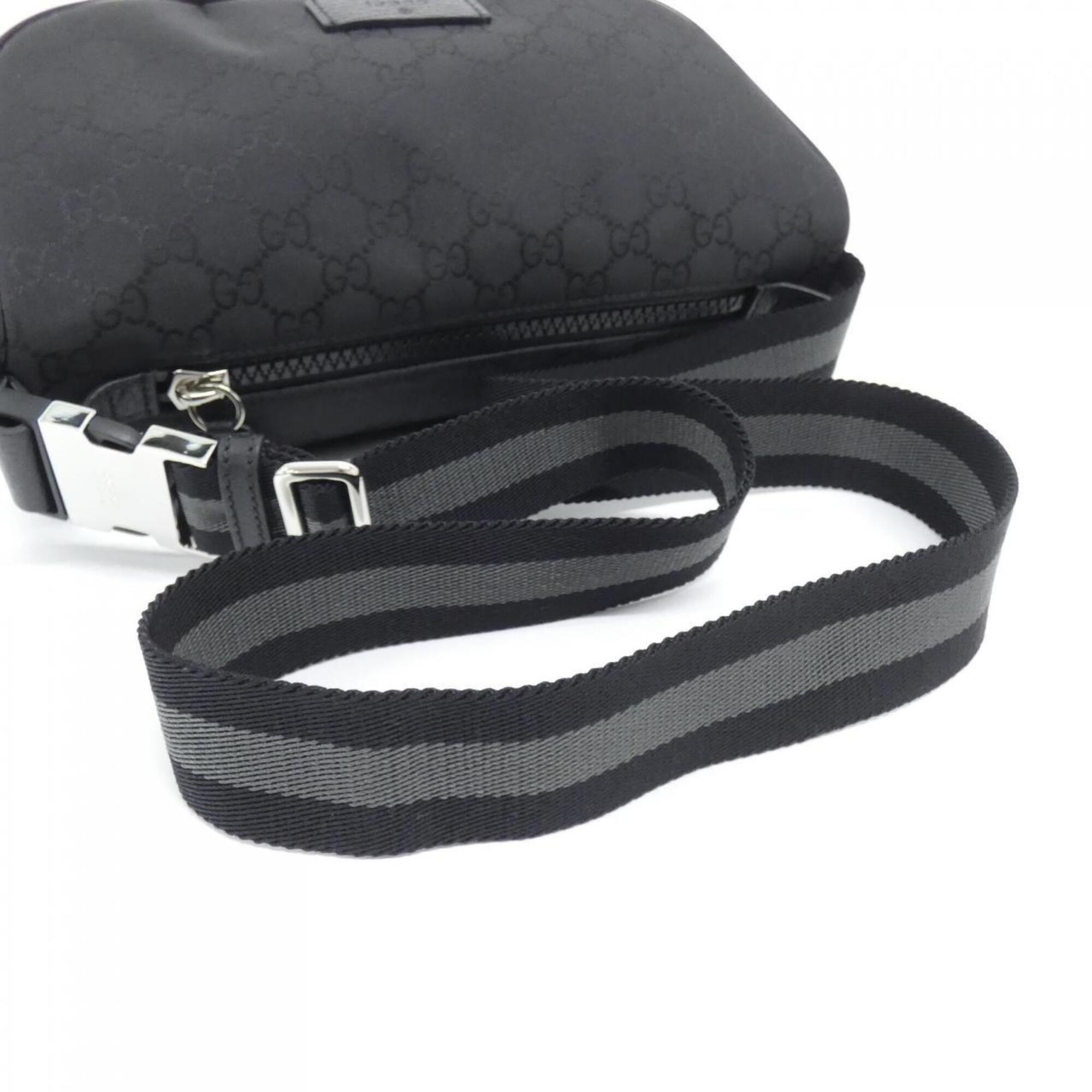 Gucci Black Nylon Shoulder Bag (Pre-Owned)