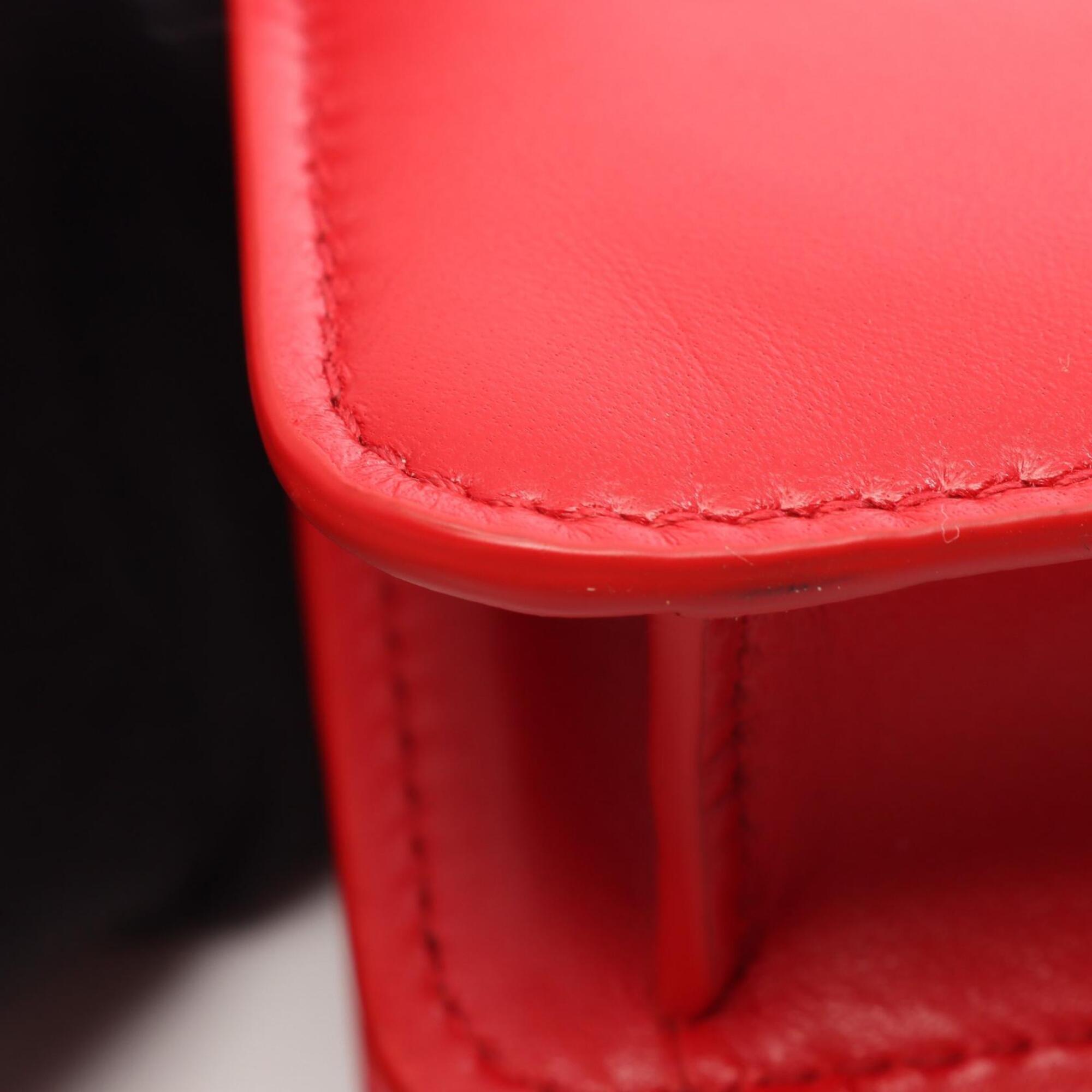 Bvlgari Red Color Leather Handbag (Pre-Owned)