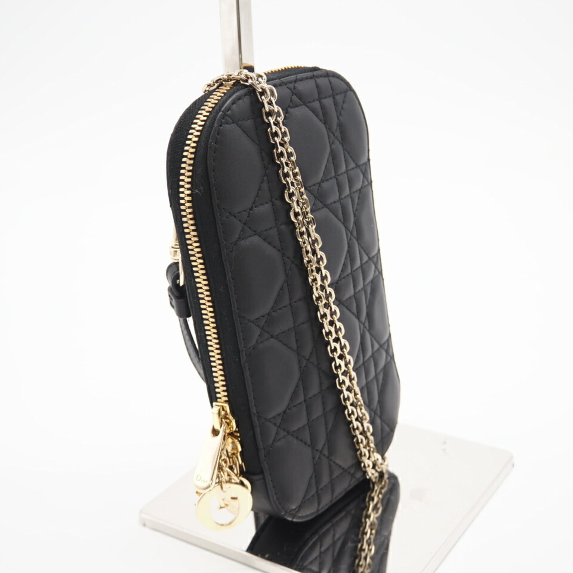 Christian Dior Black Leather Shoulder Bag (Pre-Owned)