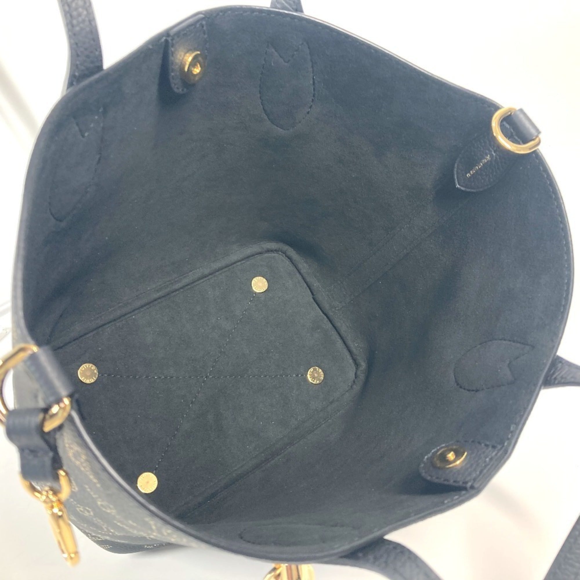 Louis Vuitton Black Blossom Gold Monogram Mahina Leather Leather Handbag Shoulder Bag Tote Bag (Pre-Owned)