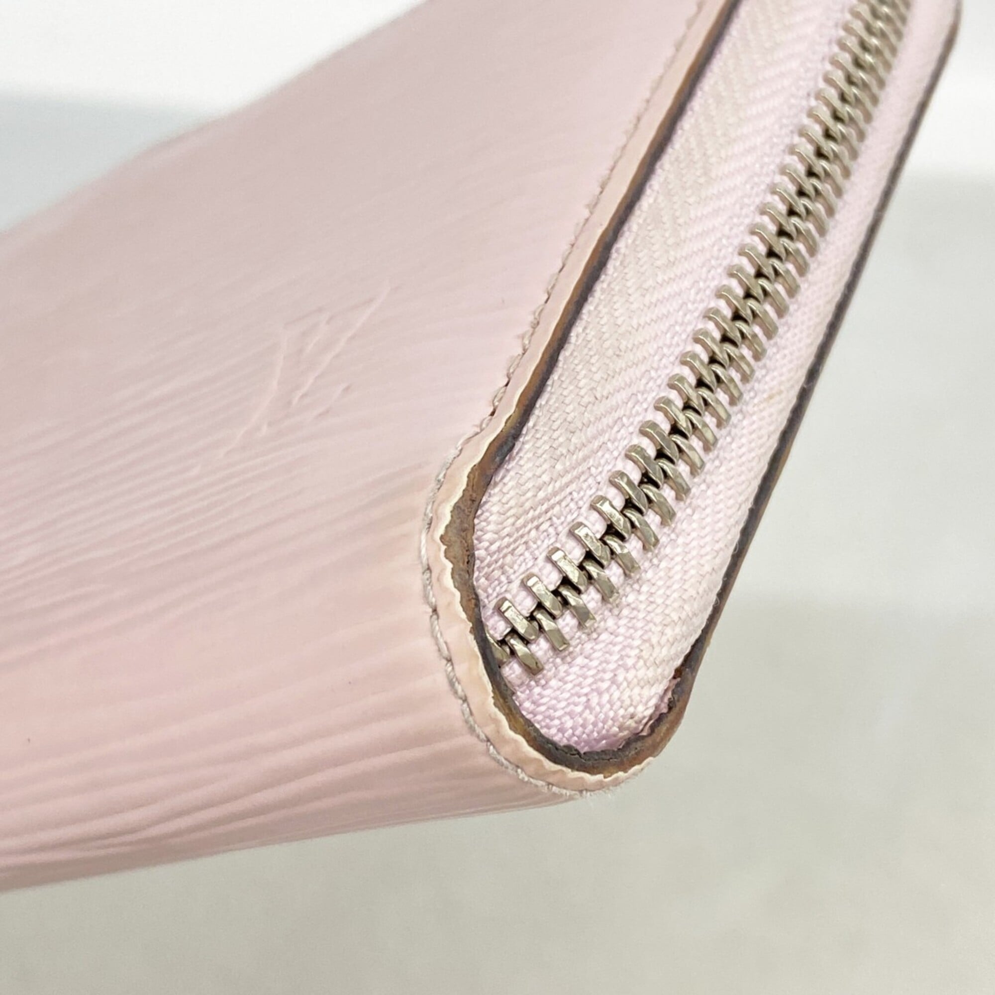 Louis Vuitton Pink Long Wallet (Bi-Fold) (Pre-Owned)