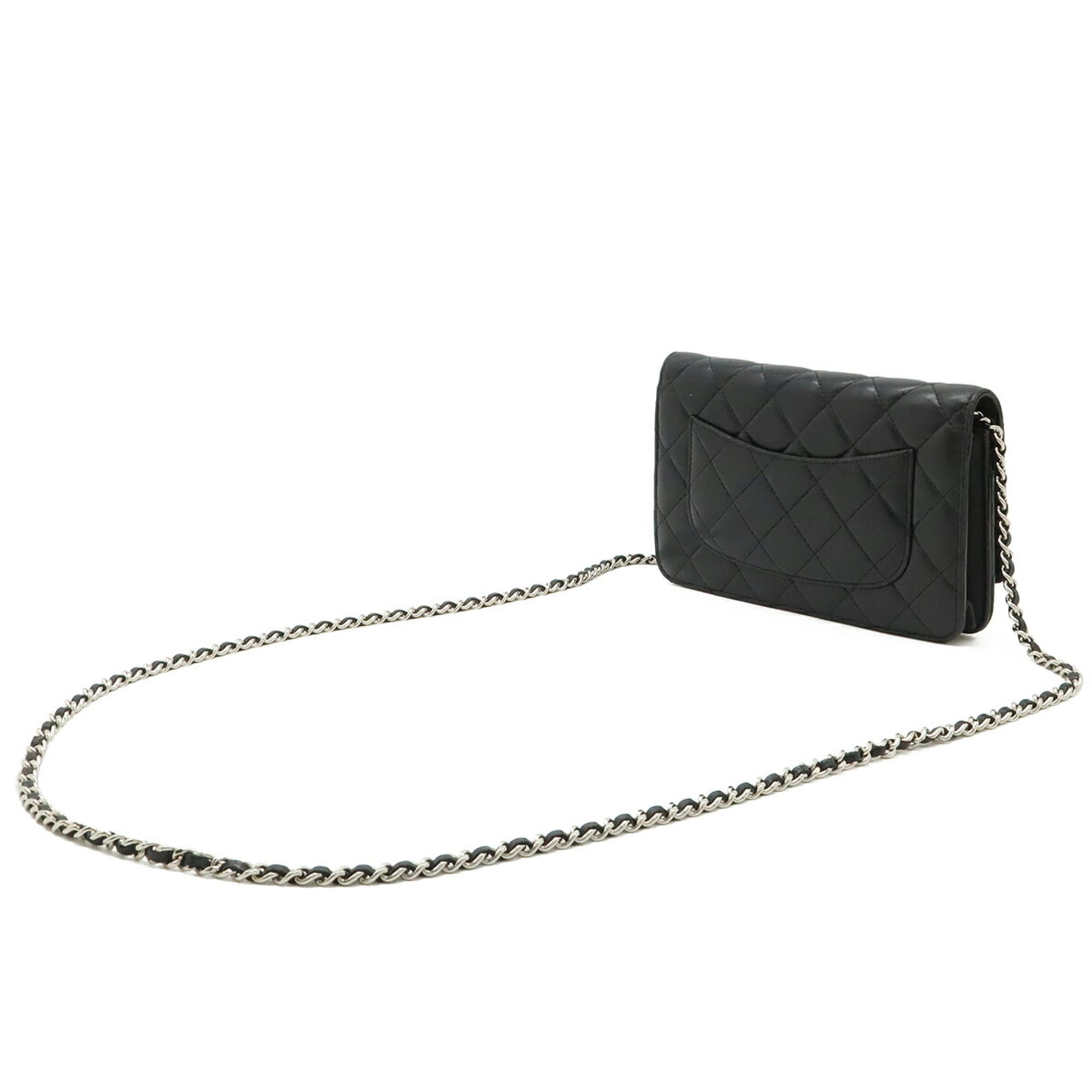 Chanel Black Leather Pochette Shoulder Bag (Pre-Owned)