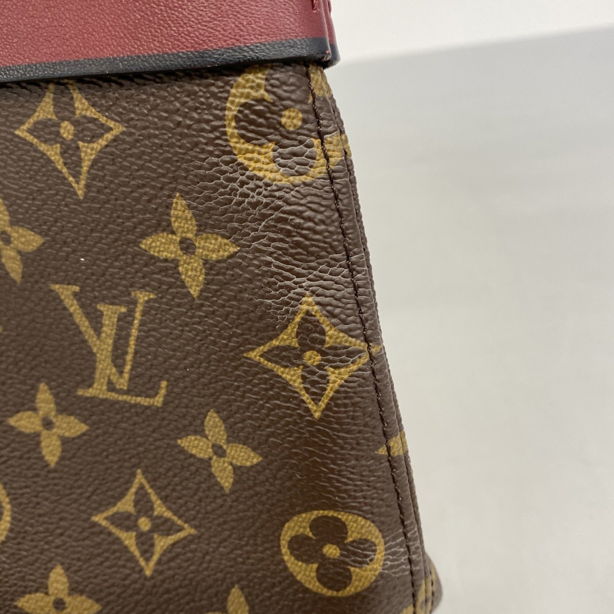 Louis Vuitton Brown Handbag (Pre-Owned)