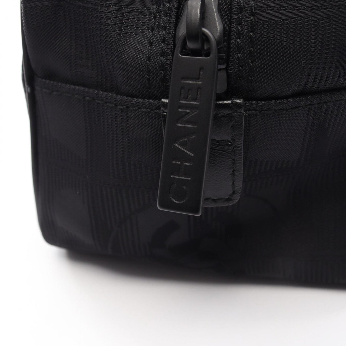 Chanel Black Leather Nylon Canvas Handbag (Pre-Owned)