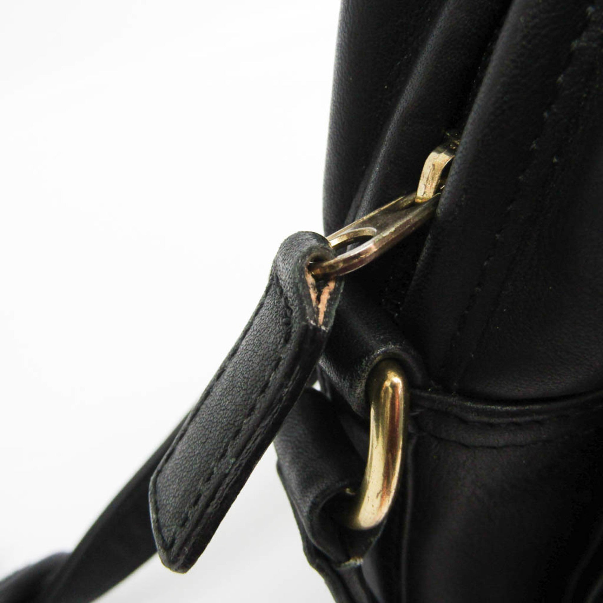 Coach Black Leather Shoulder Bag (Pre-Owned)
