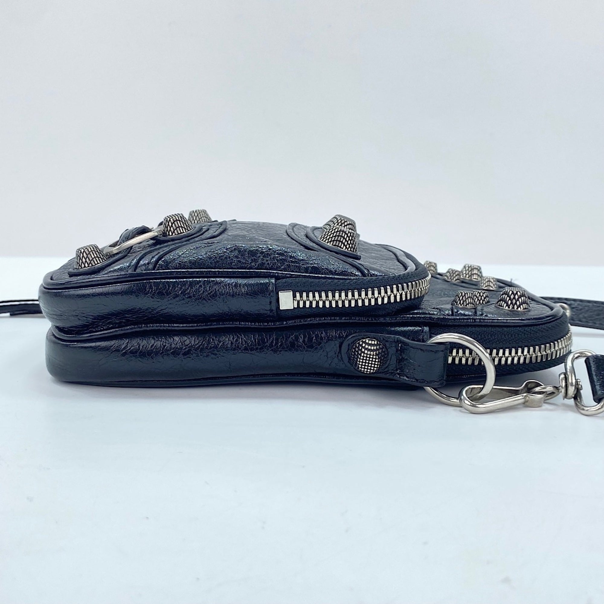 Balenciaga Black Shoulder Bag (Pre-Owned)