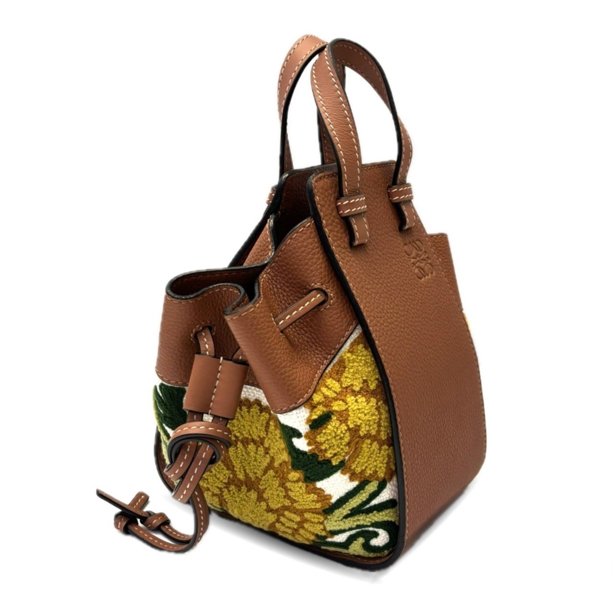 Loewe Hammock Leather Handbag (Pre-Owned)