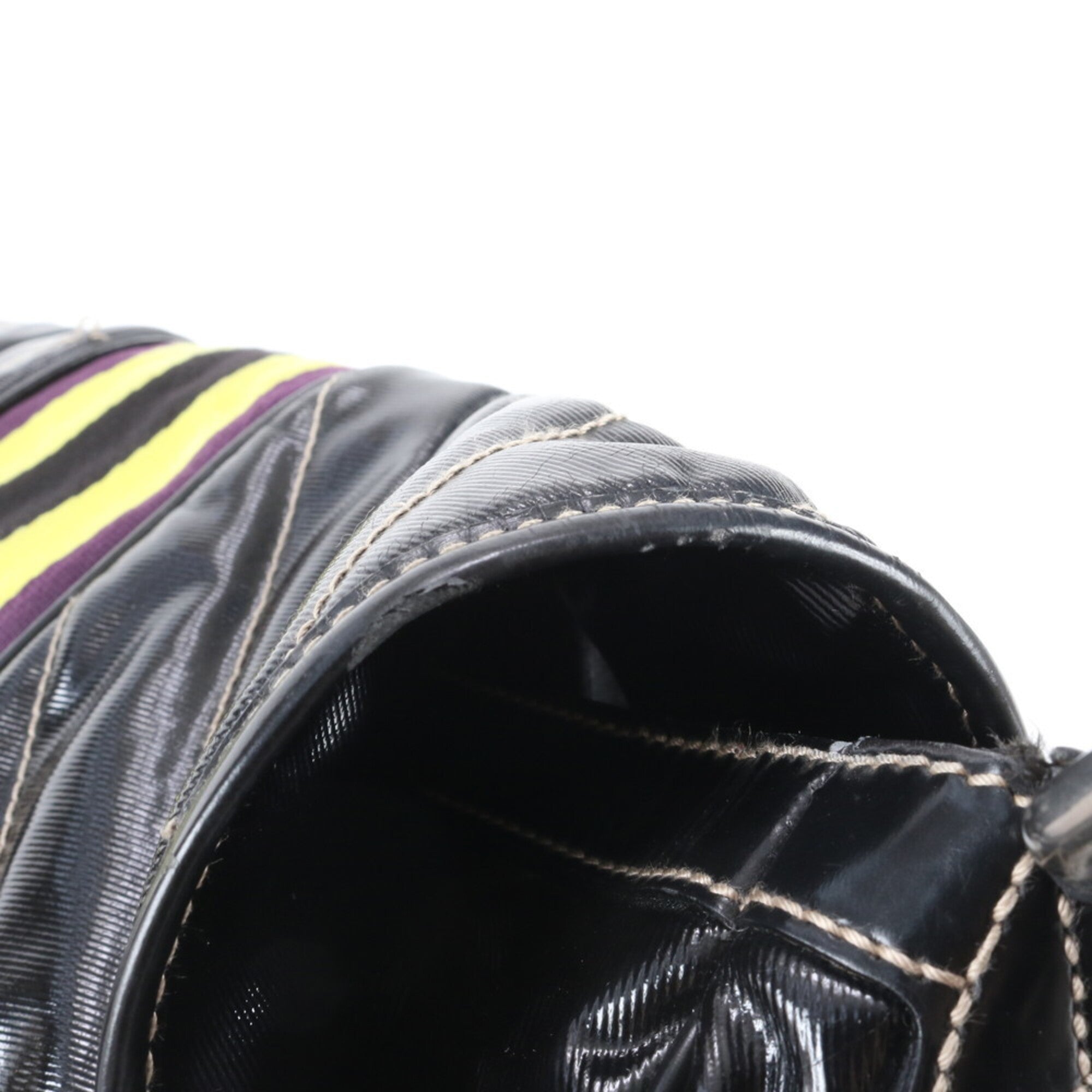 Gucci Black Quilting Shoulder Bag (Pre-Owned)