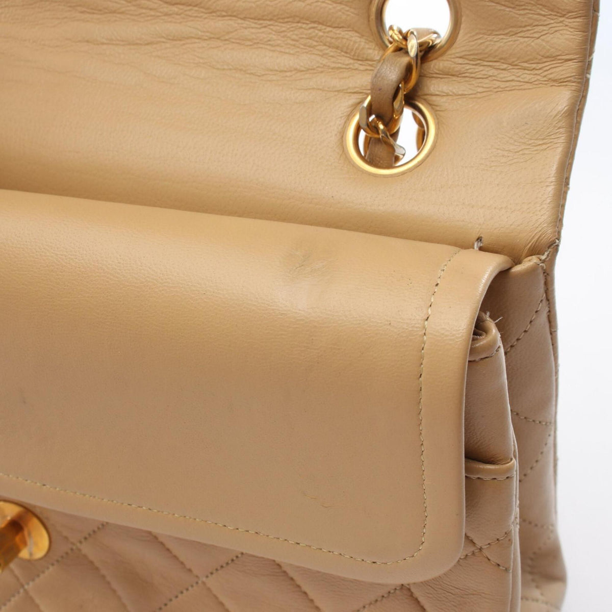 Chanel Beige Leather Handbag Shoulder Bag (Pre-Owned)