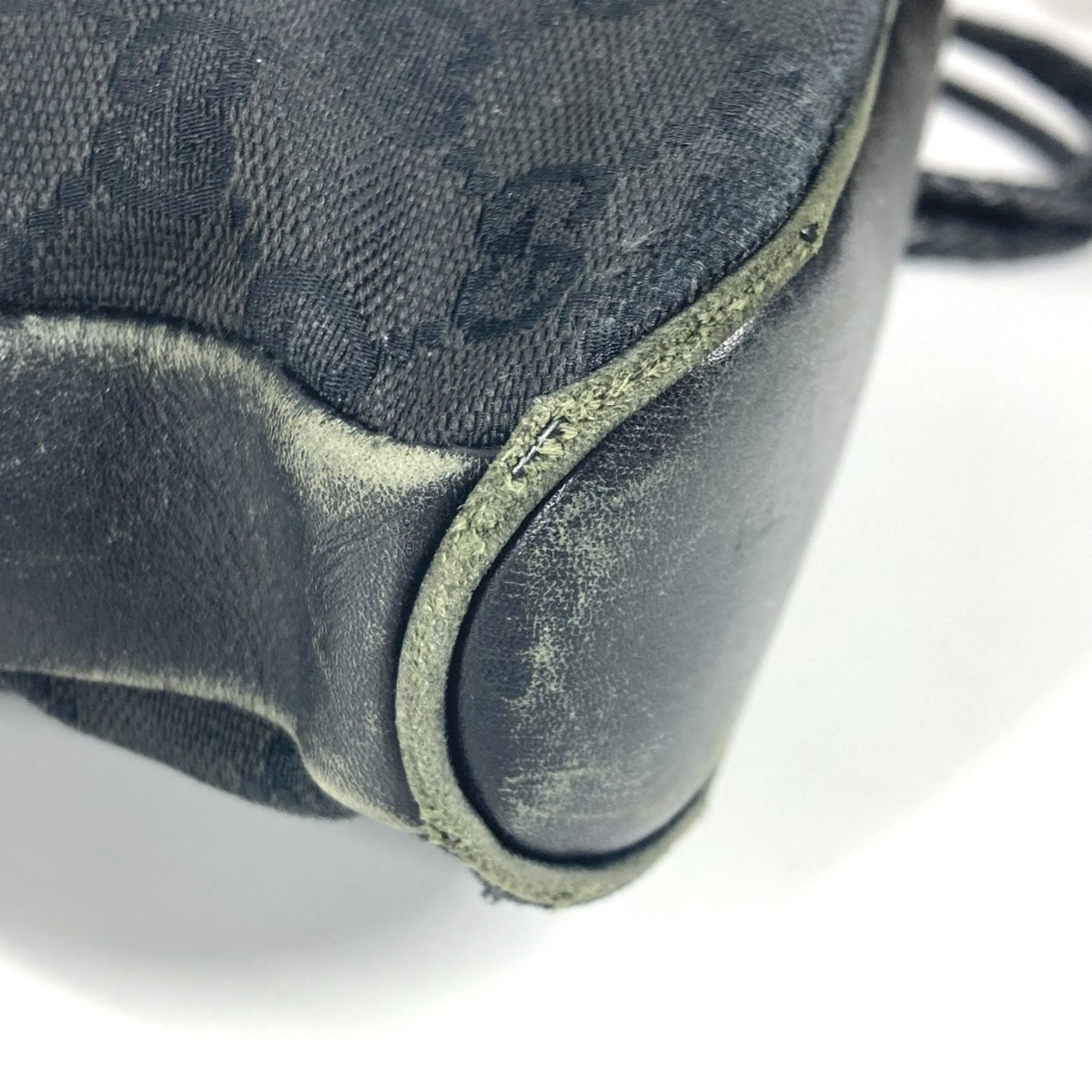 Gucci Black Gg Canvas Leather Shoulder Bag (Pre-Owned)