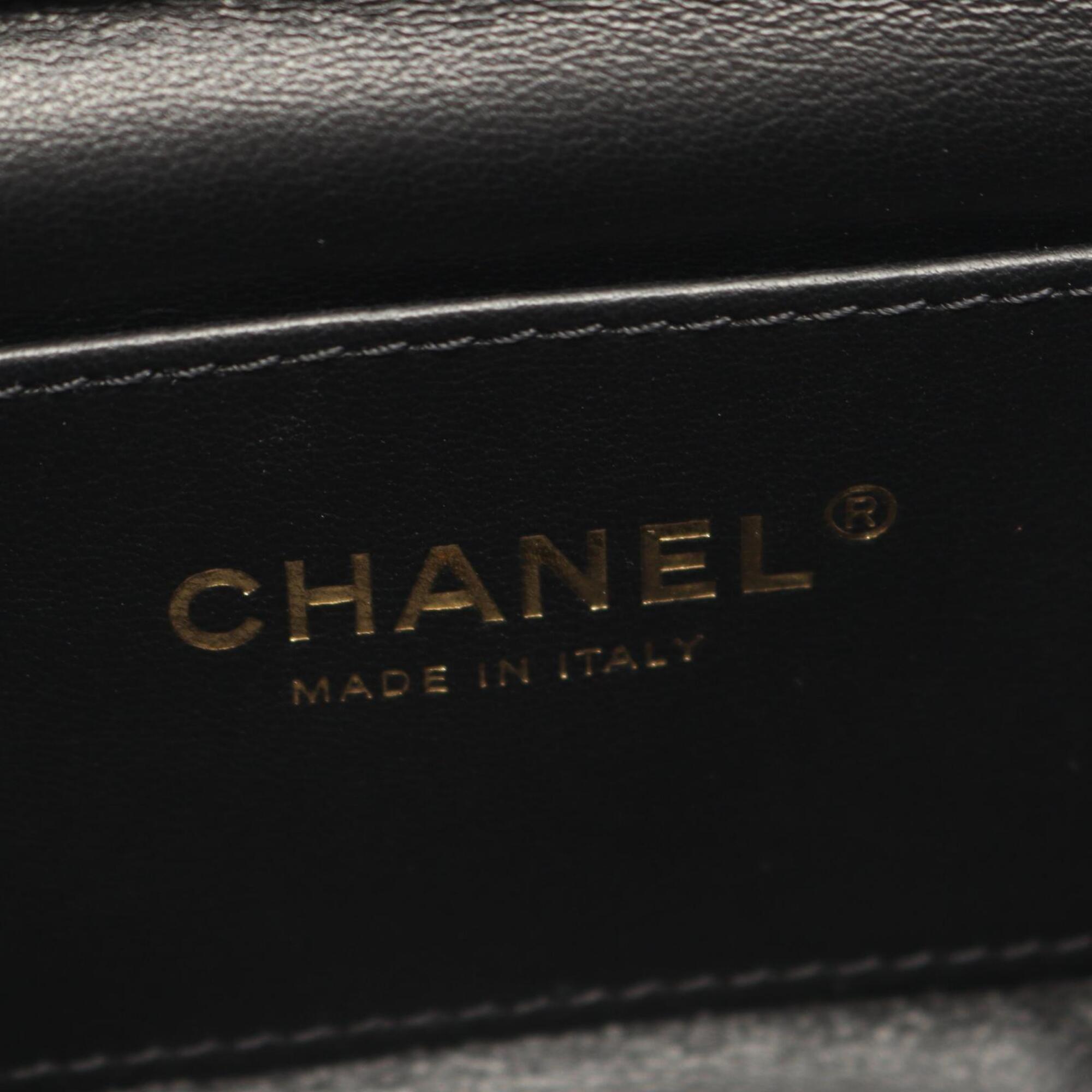 Chanel Black Leather Handbag Shoulder Bag (Pre-Owned)
