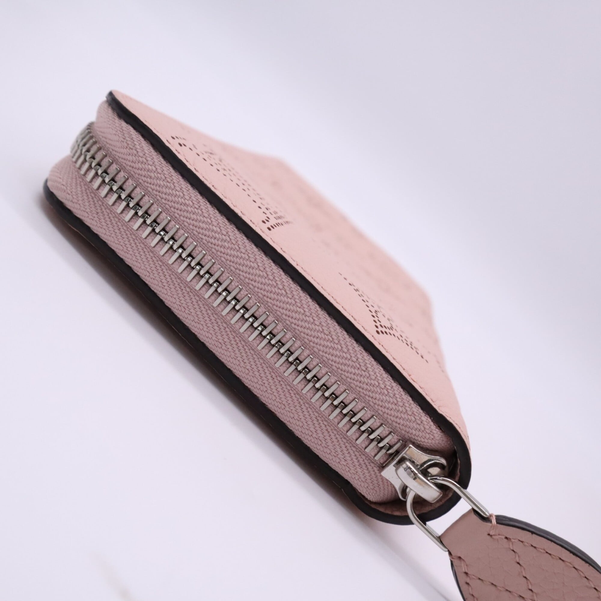 Louis Vuitton Mahina Pink Leather Long Wallet (Bi-Fold) (Pre-Owned)