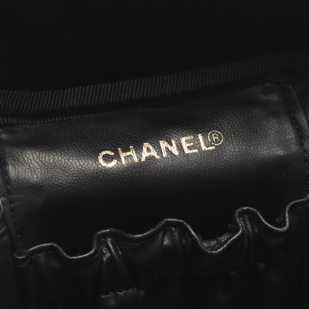 Chanel Black Grained Calfskin Handbag (Pre-Owned)