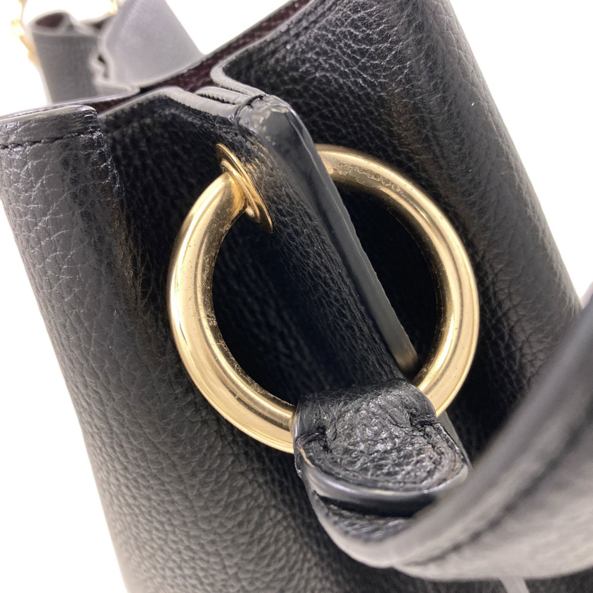 Coach Black Leather Handbag (Pre-Owned)
