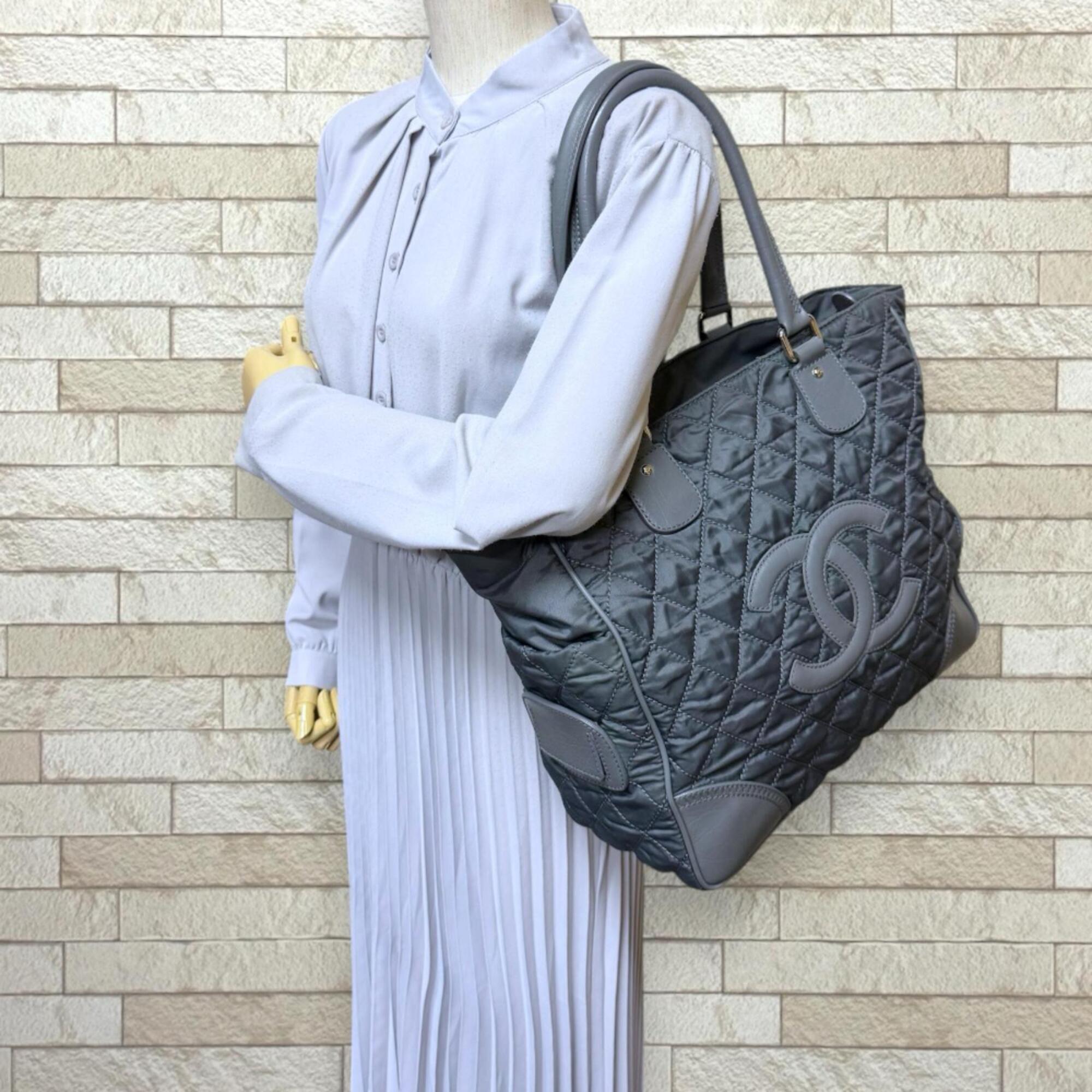Chanel Gray Nylon Leather Tote Bag (Pre-Owned)