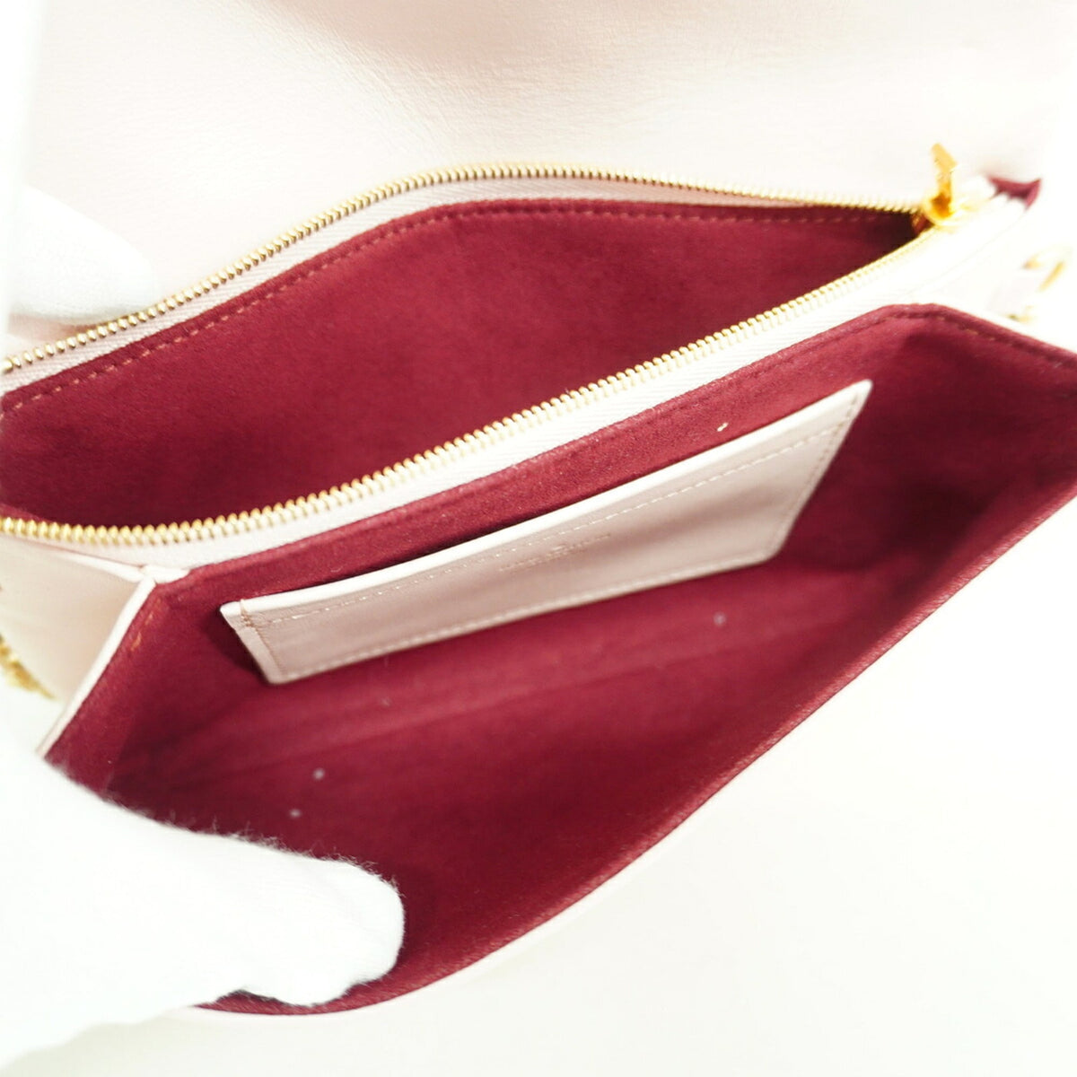 Louis Vuitton Pink Shoulder Bag (Pre-Owned)