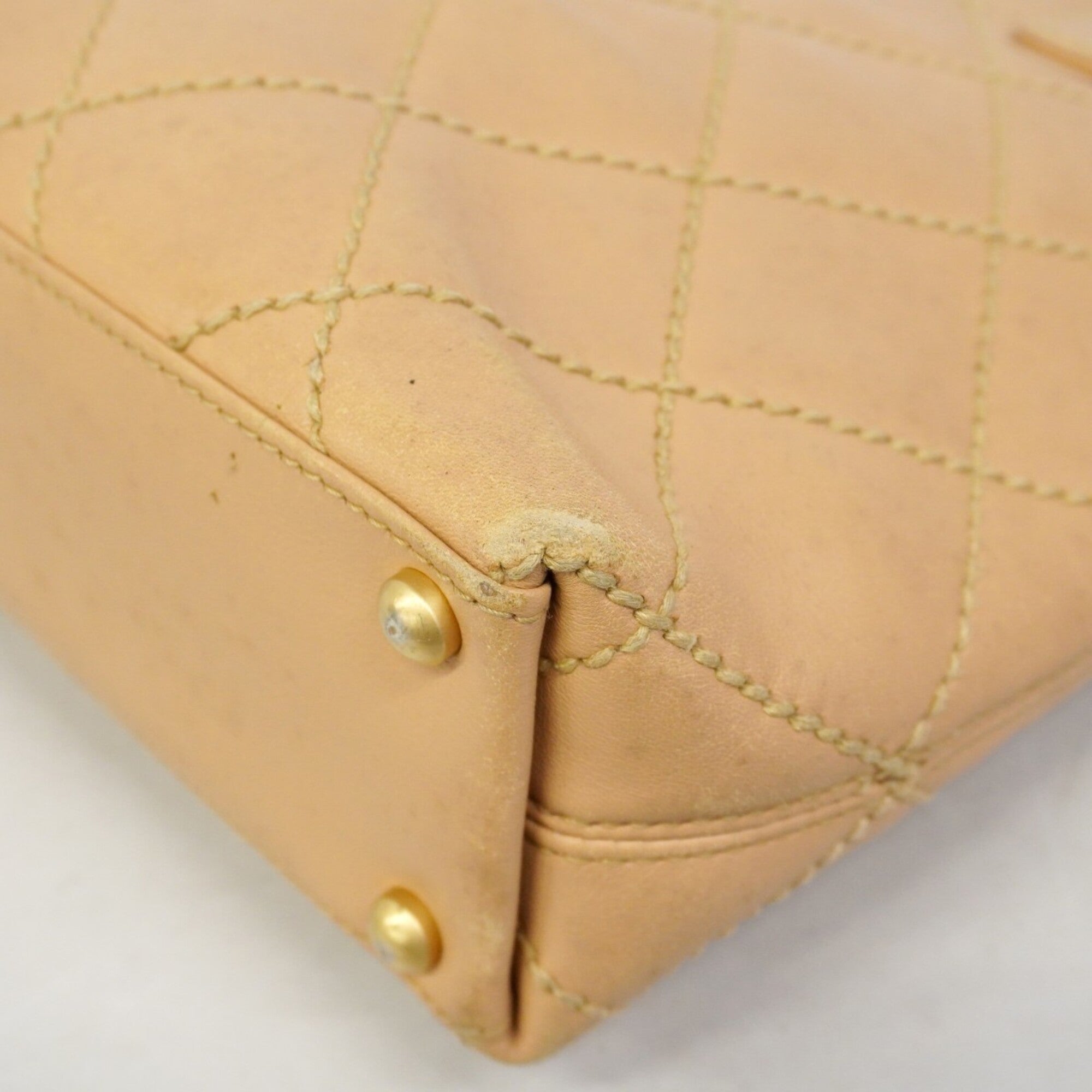 Chanel Beige Leather Tote Bag (Pre-Owned)