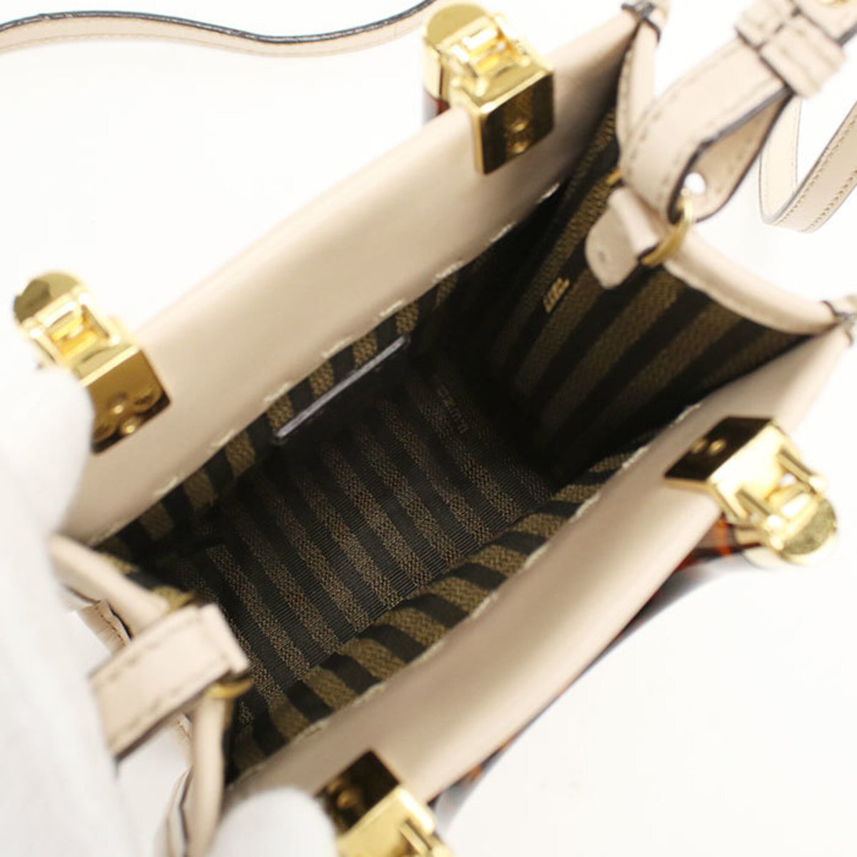 Fendi Beige Leather Handbag (Pre-Owned)