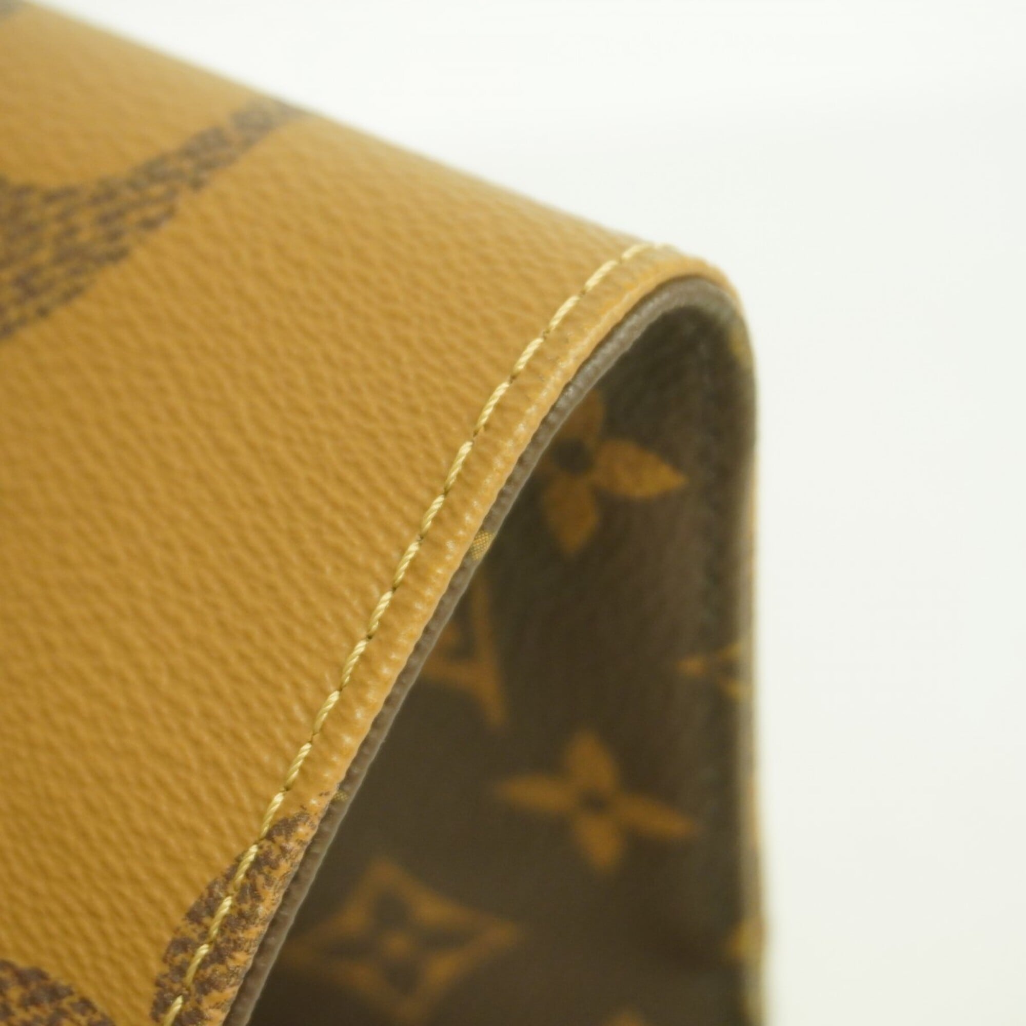 Louis Vuitton Brown Tote Bag (Pre-Owned)