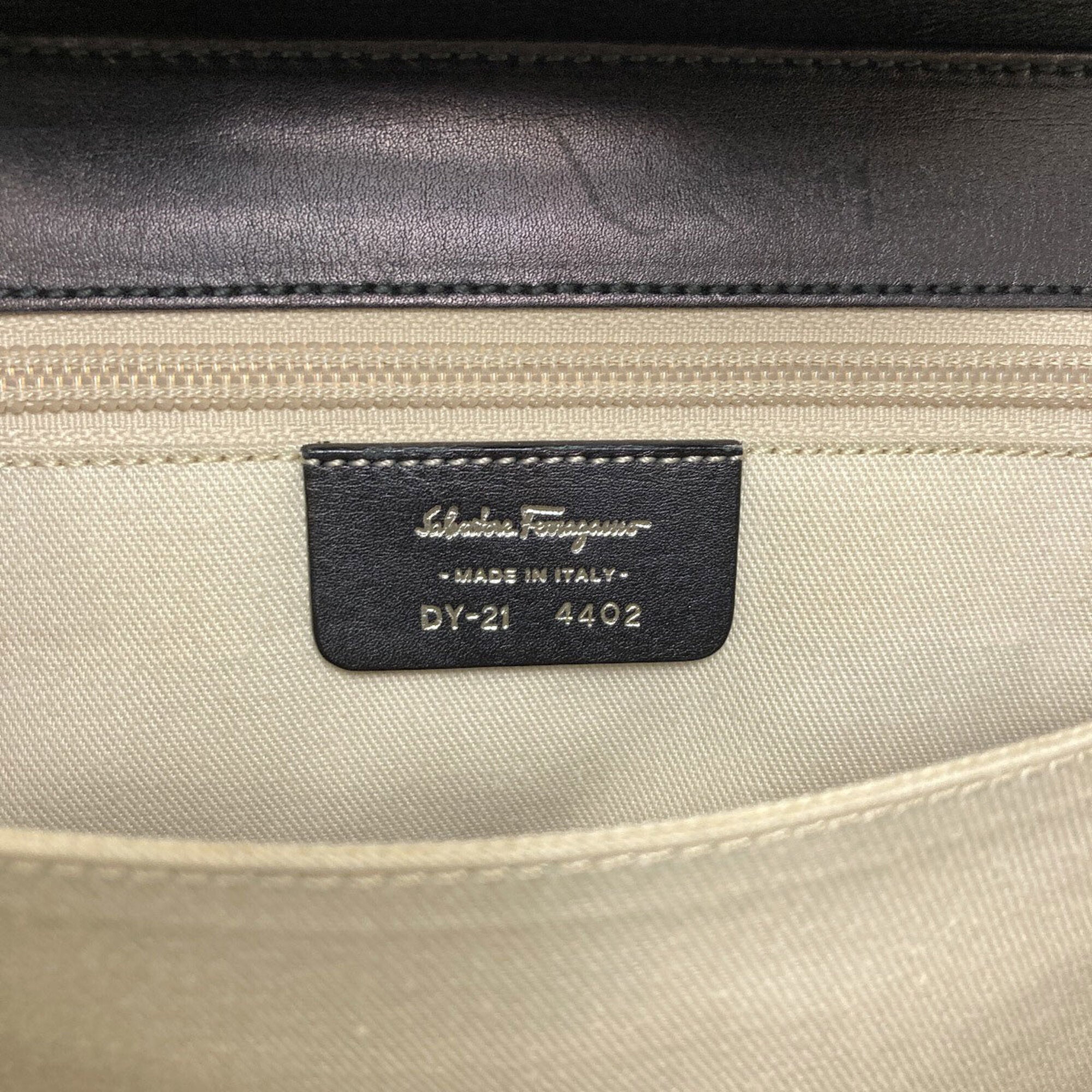 Salvatore Ferragamo Black Leather Tote Bag (Pre-Owned)