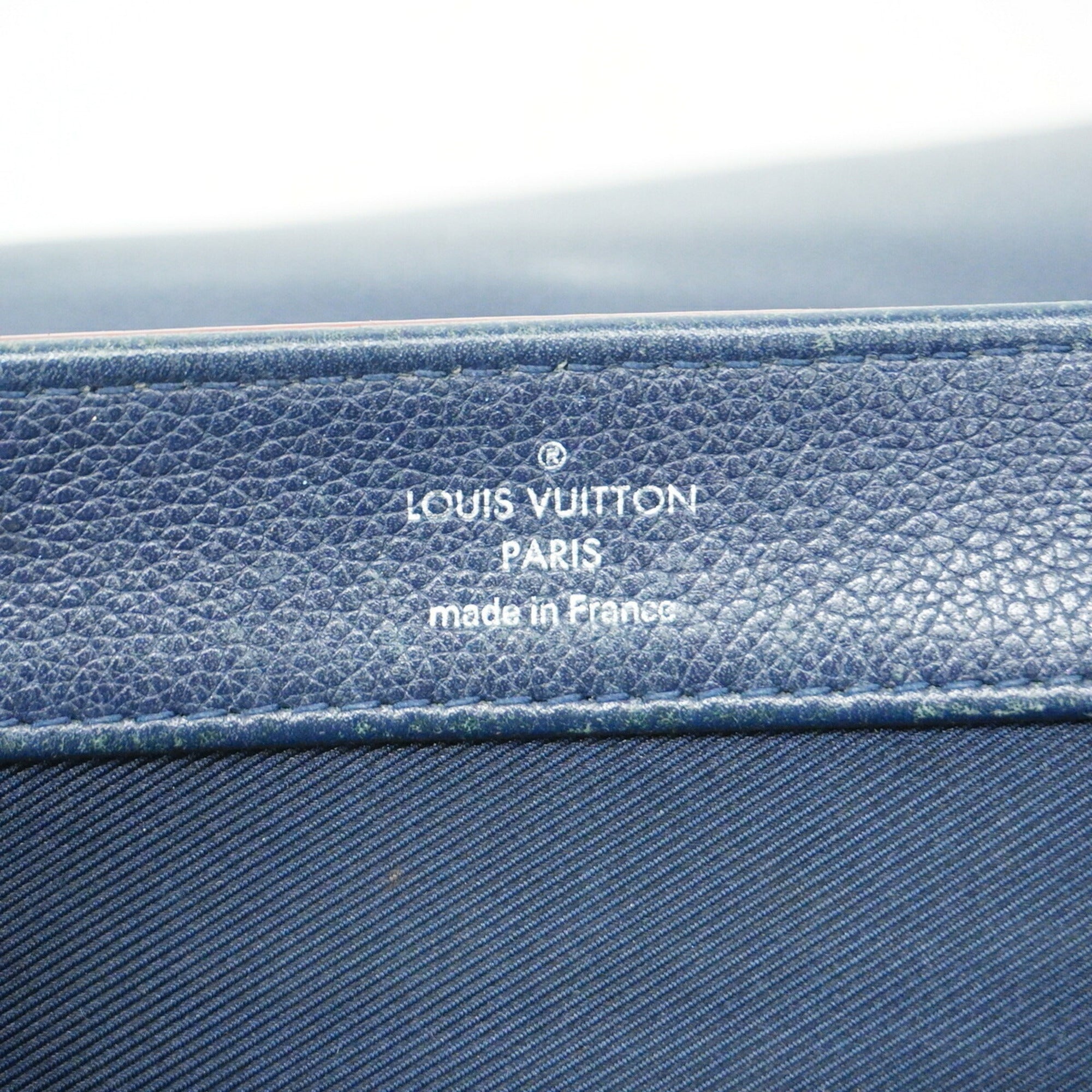 Louis Vuitton Marine Rouge Handbag (Pre-Owned)