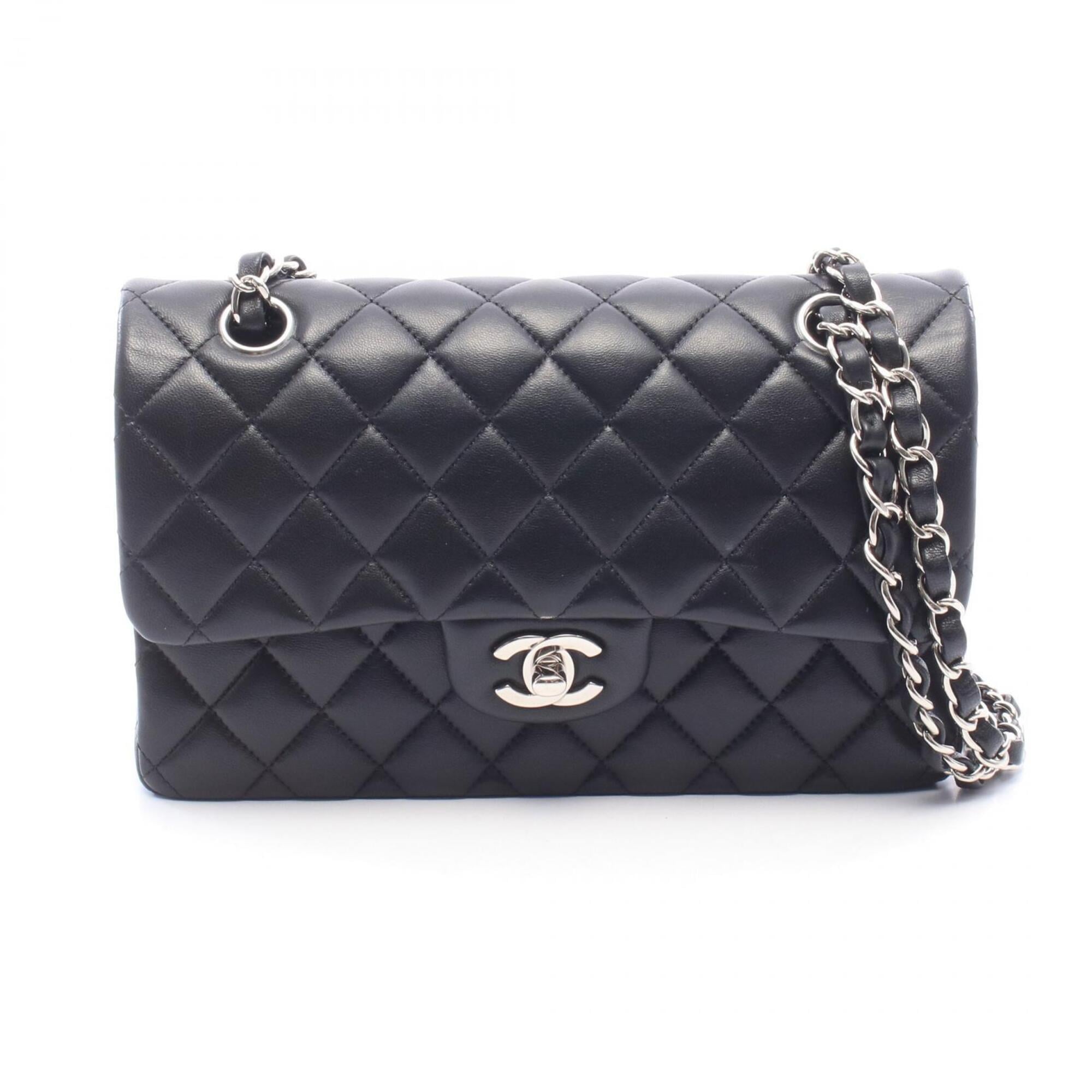 Chanel Black Leather Handbag Shoulder Bag (Pre-Owned)