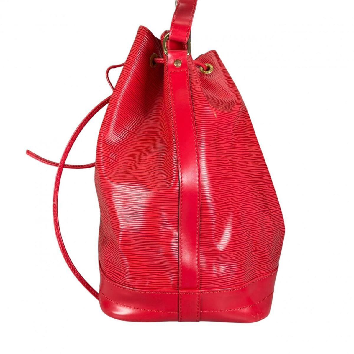 Louis Vuitton Castilian Red Epi Leather Shoulder Bag (Pre-Owned)
