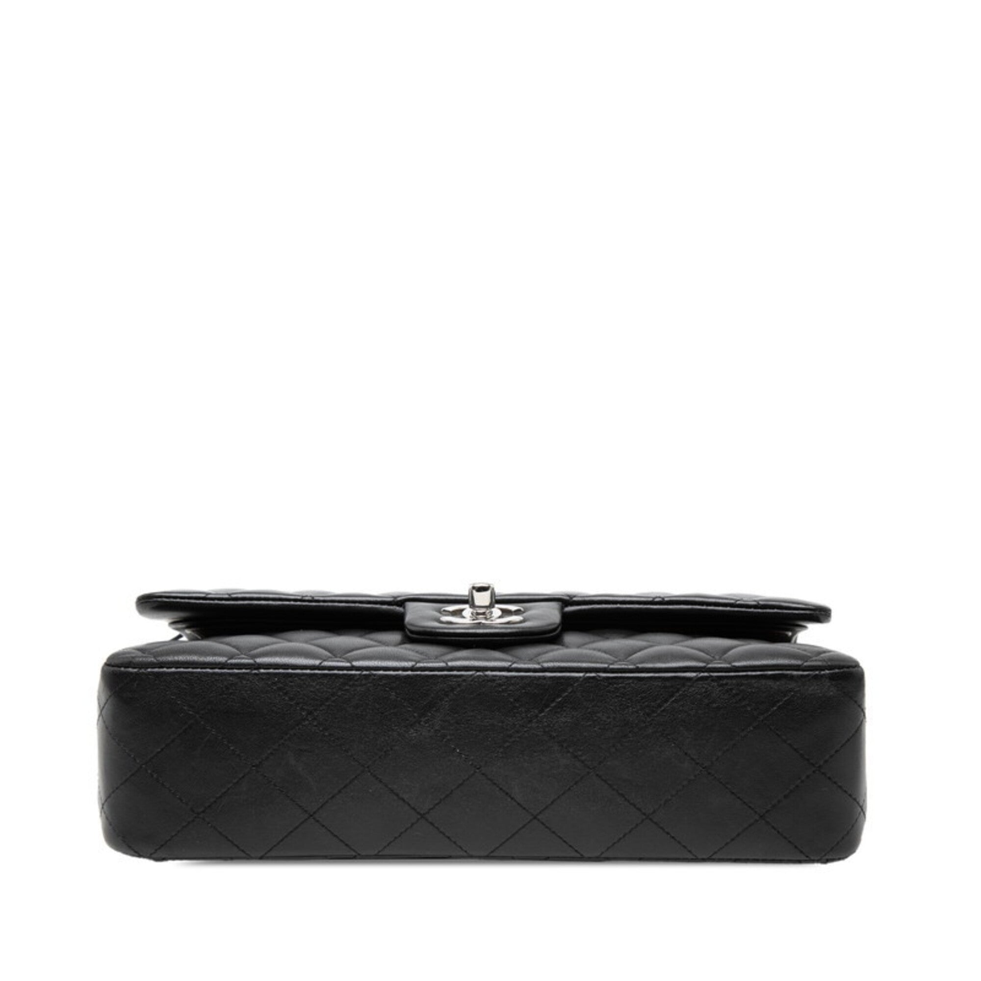 Chanel Black Leather Shoulder Bag (Pre-Owned)