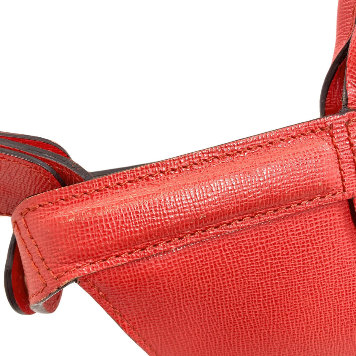 Longchamp Red Color Leather Handbag (Pre-Owned)