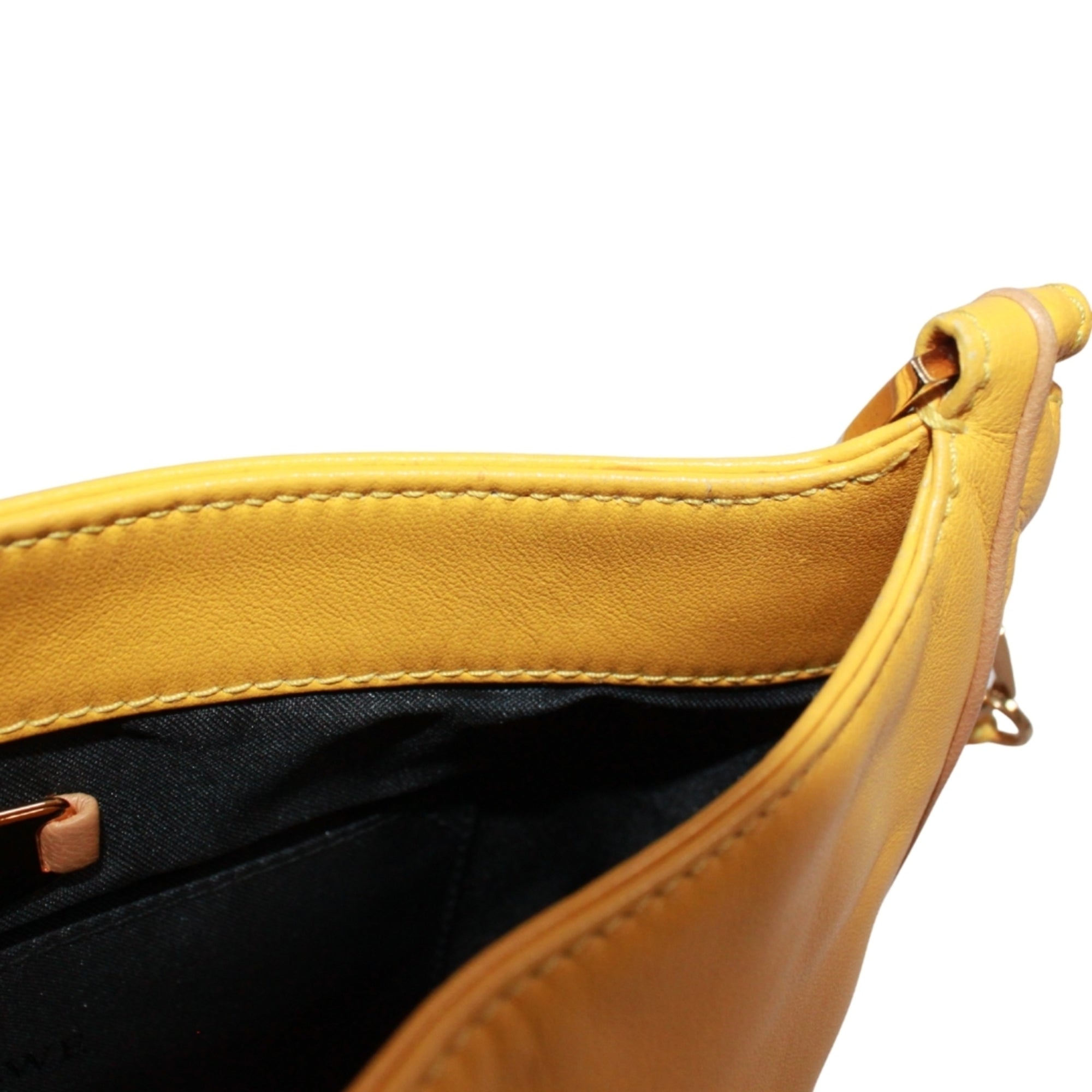 Loewe Yellow Leather Shoulder Bag (Pre-Owned)