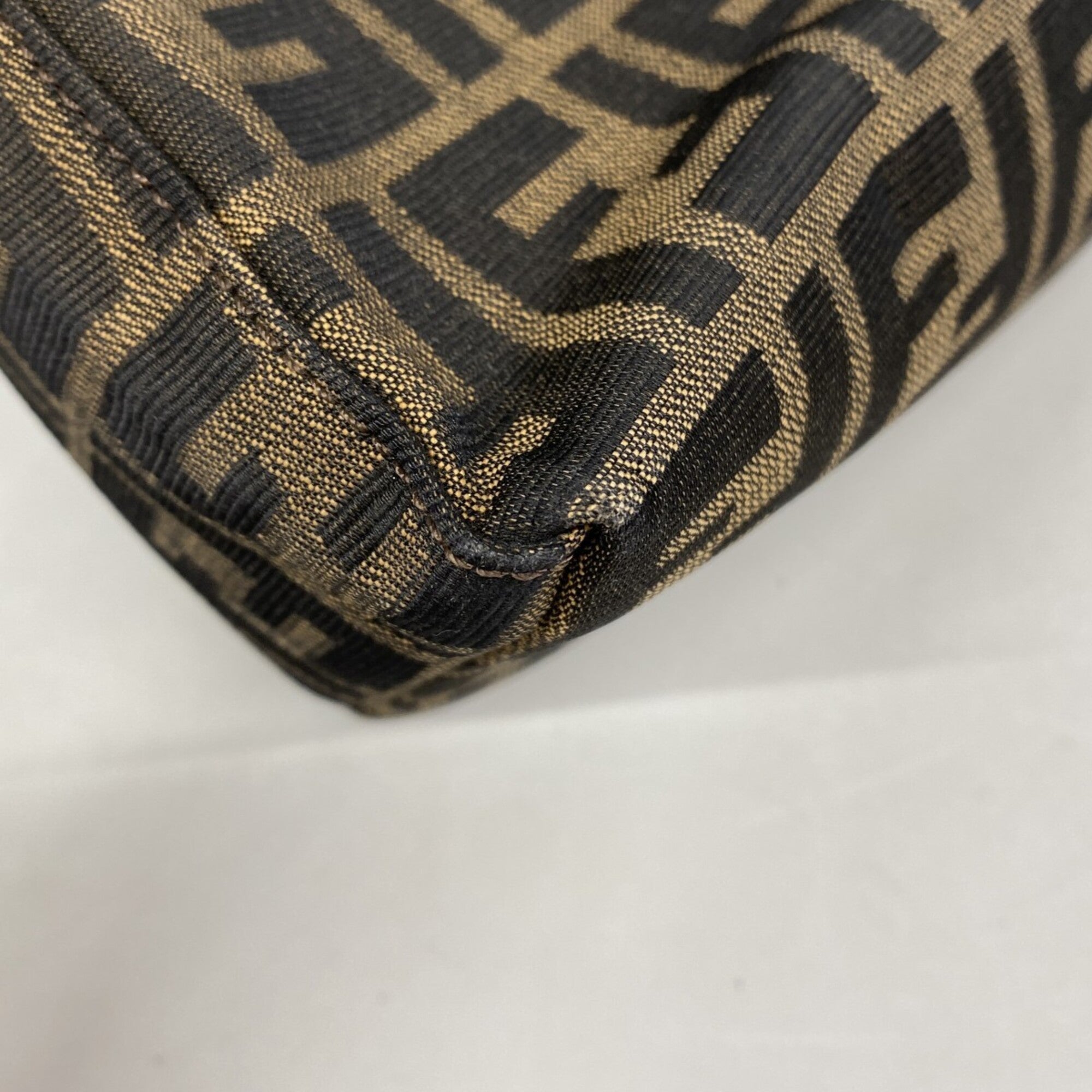 Fendi Brown Nylon Canvas Shoulder Bag (Pre-Owned)