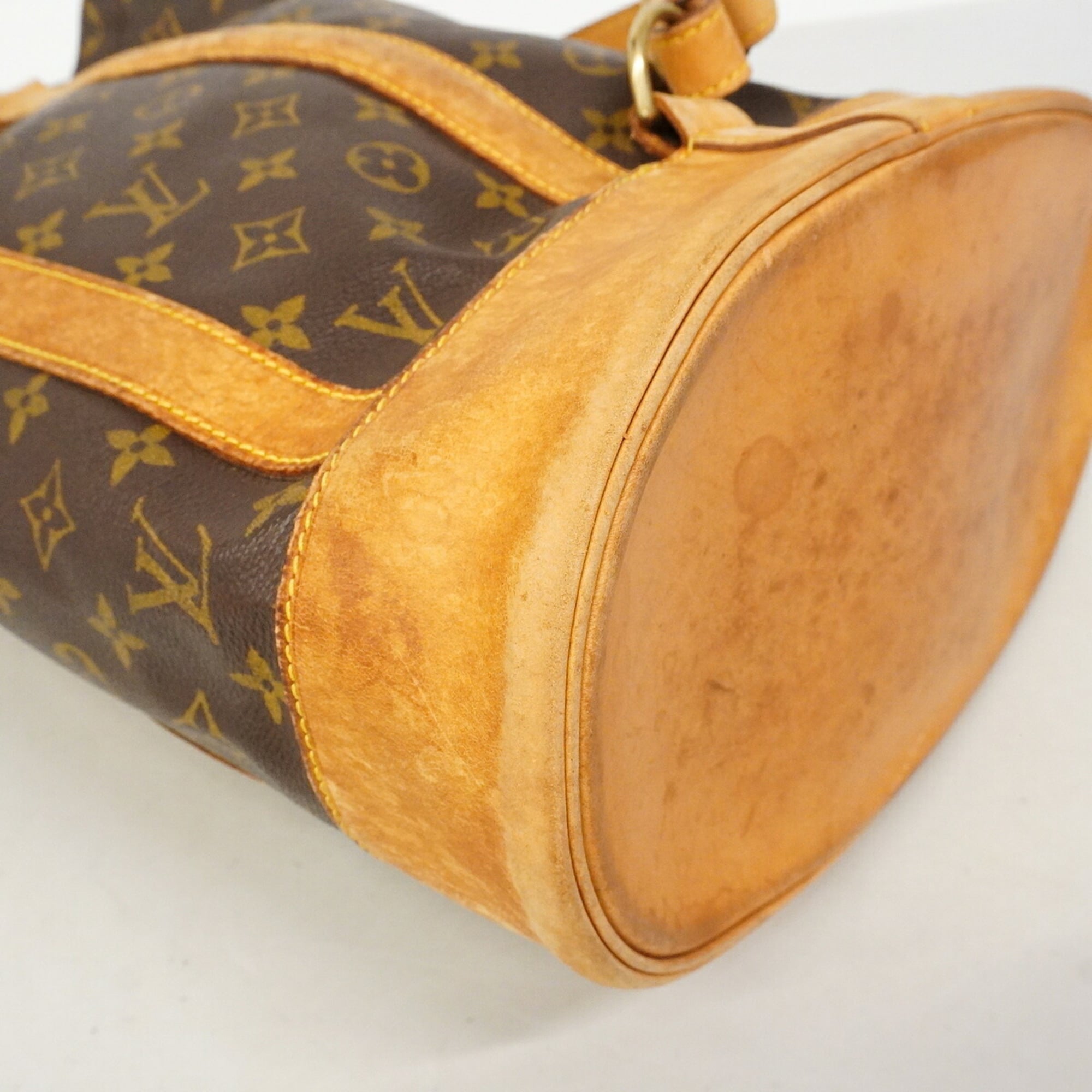 Louis Vuitton Brown Shoulder Bag (Pre-Owned)