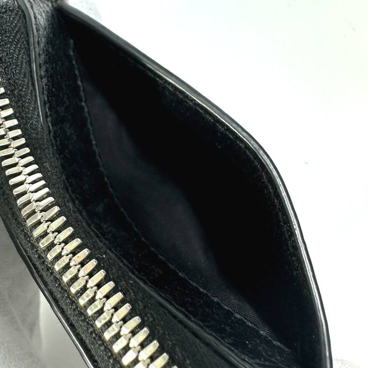 Gucci Black Leather Coin Purse/Coin Case (Pre-Owned)
