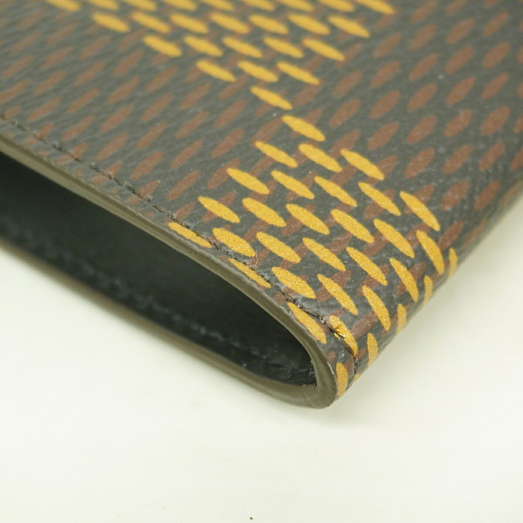 Louis Vuitton Ebene Clutch Bag (Pre-Owned)