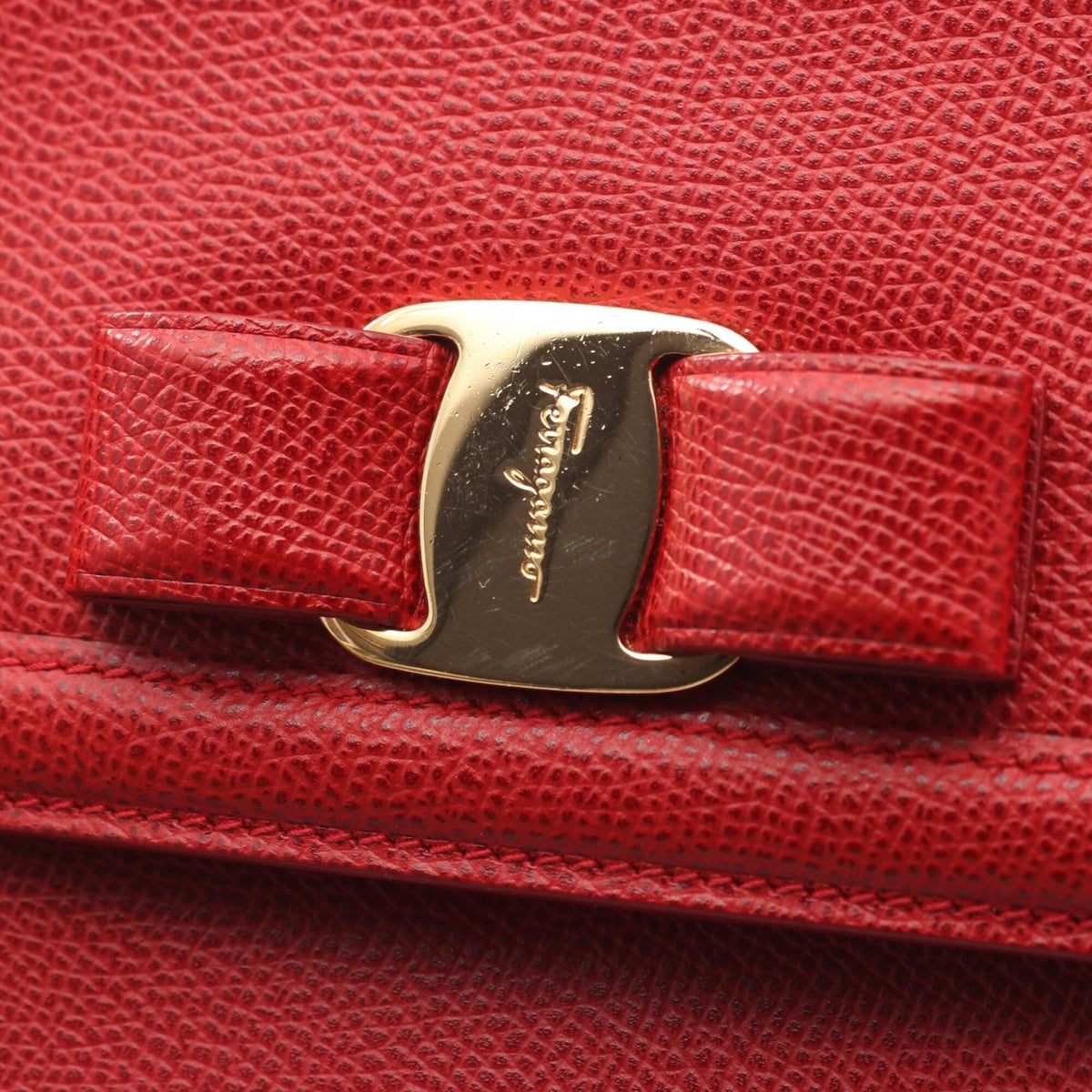 Salvatore Ferragamo Red Color Leather Handbag Shoulder Bag (Pre-Owned)