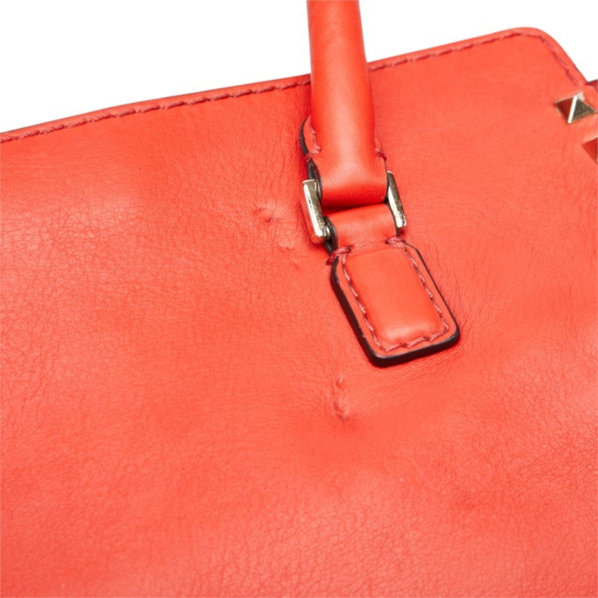 Valentino Red Color Leather Handbag Shoulder Bag (Pre-Owned)
